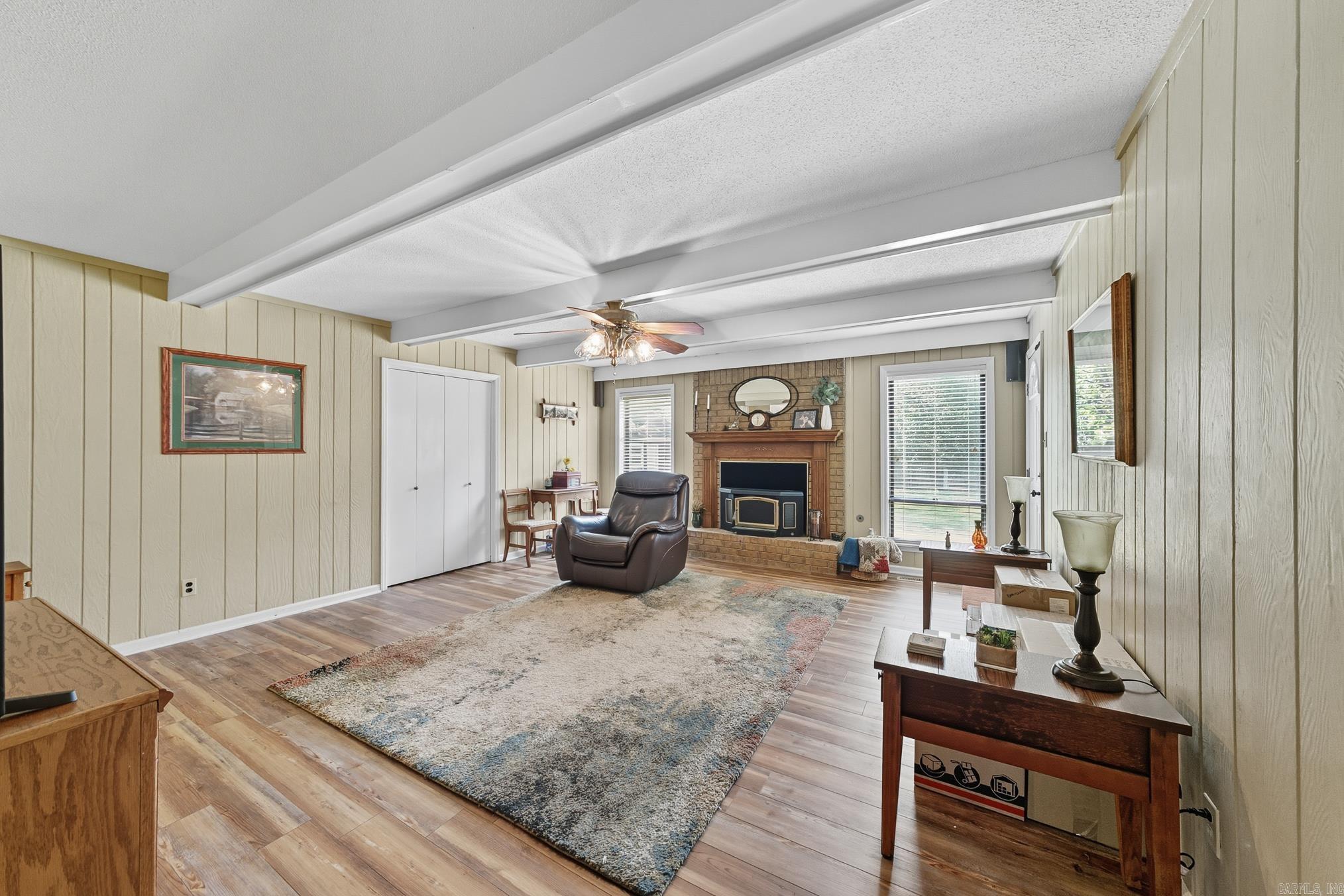 FOXWOOD J - Residential
