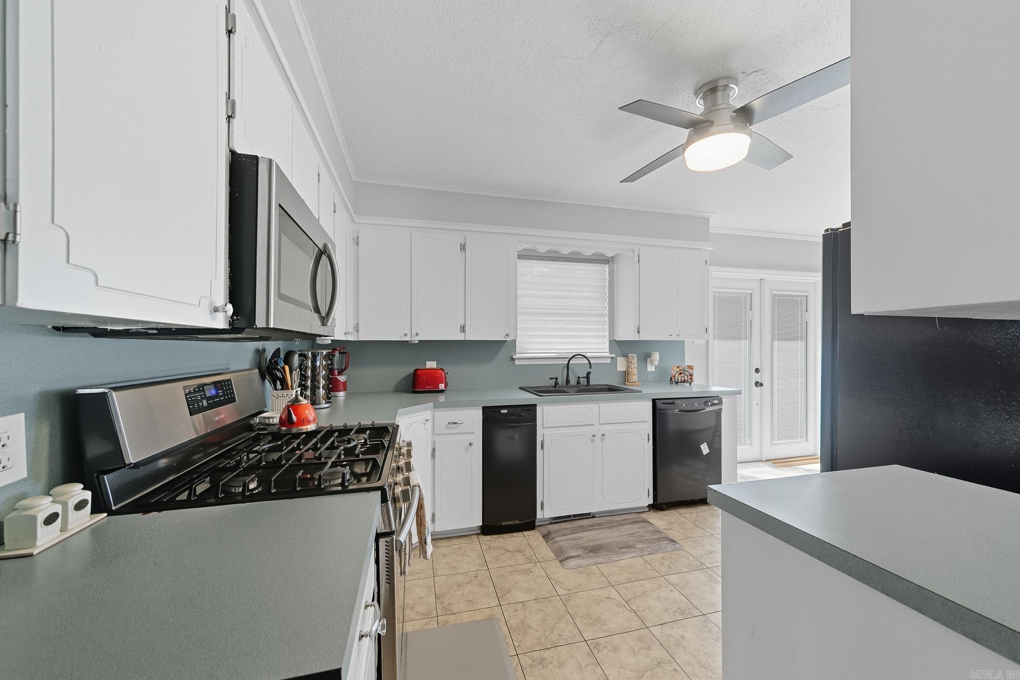FOXWOOD J - Residential