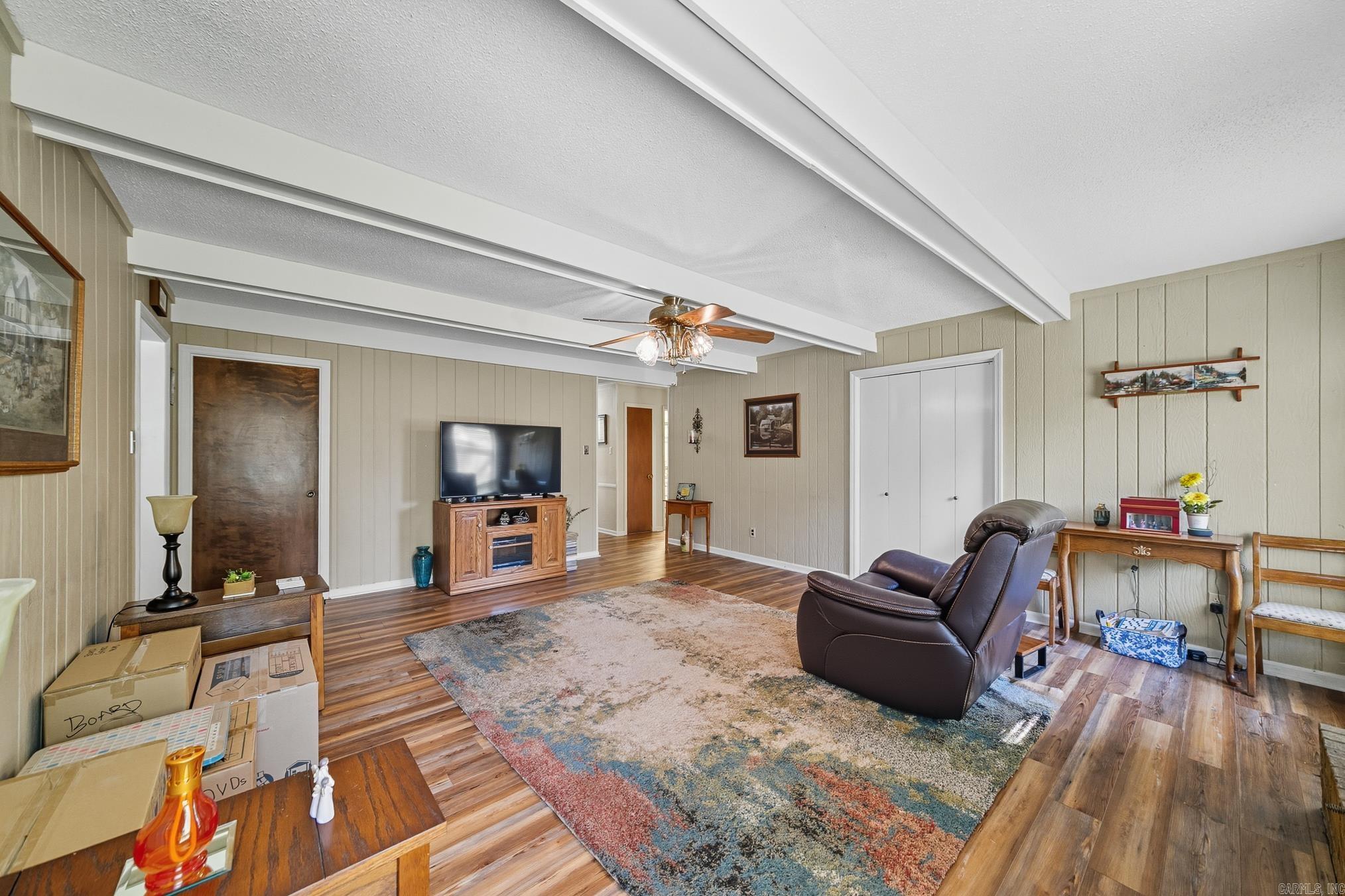 FOXWOOD J - Residential