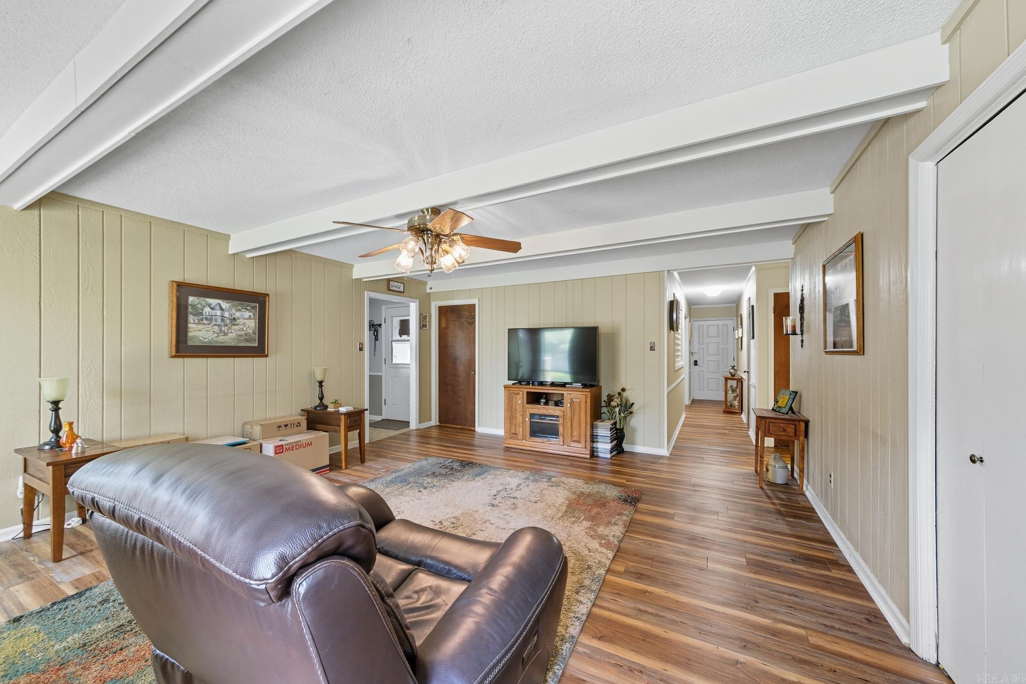 FOXWOOD J - Residential