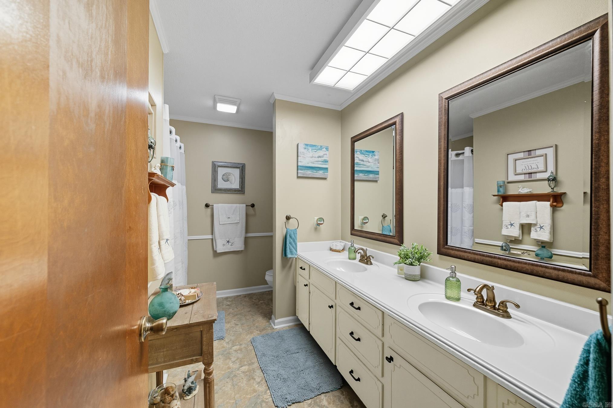 FOXWOOD J - Residential