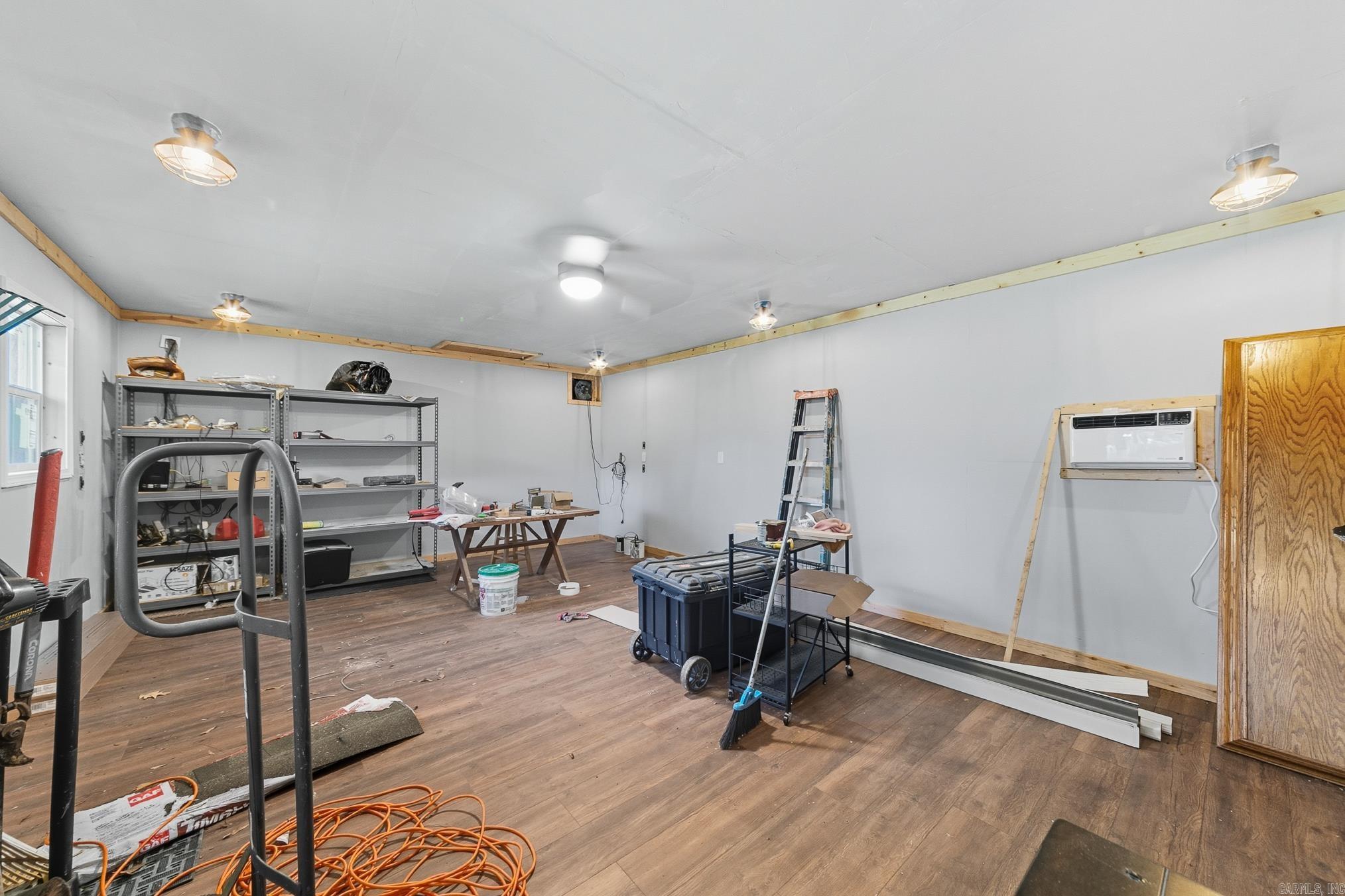 FOXWOOD J - Residential