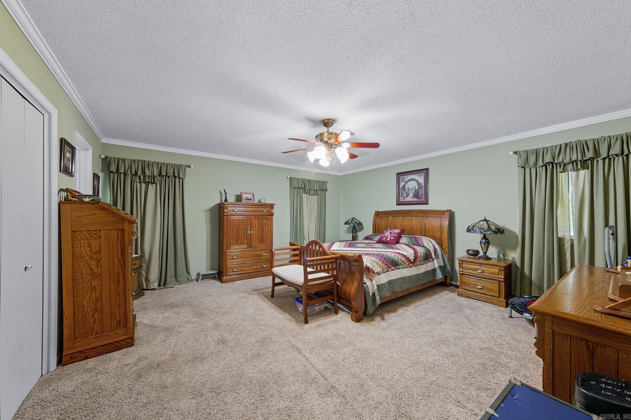 FOXWOOD J - Residential
