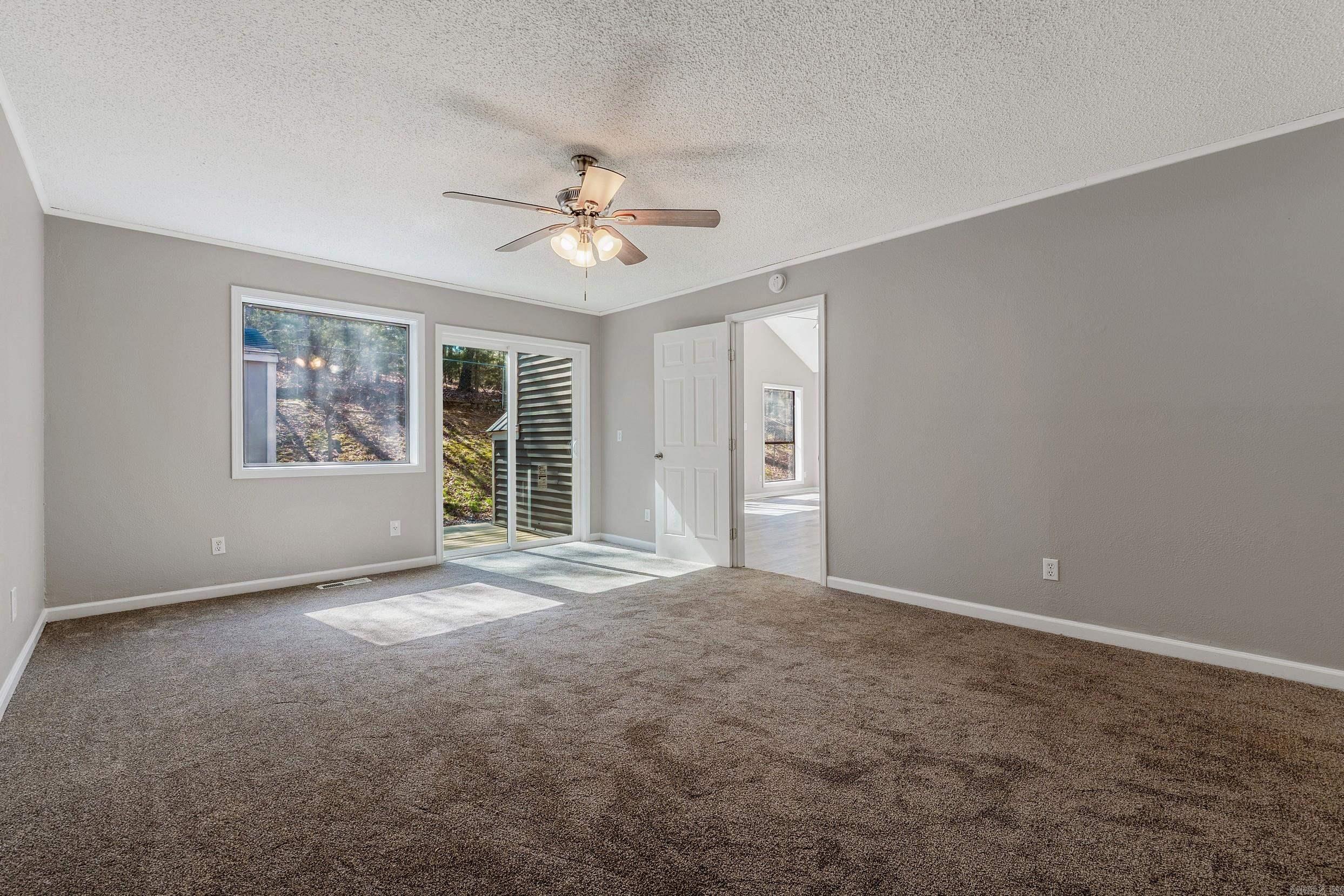 SHADOW RIDGE VILLAS - Residential