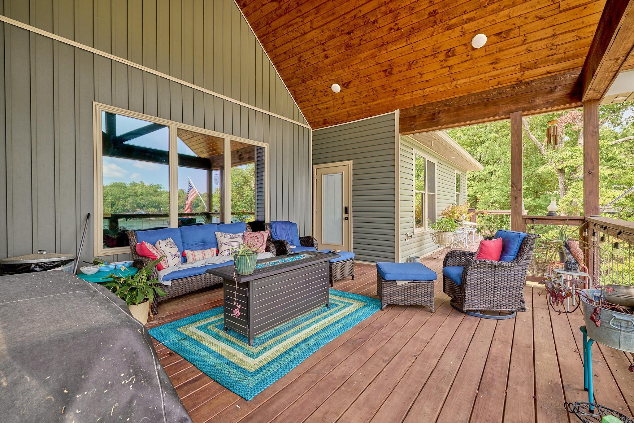 LAKE NORRELL ESTATES - Residential