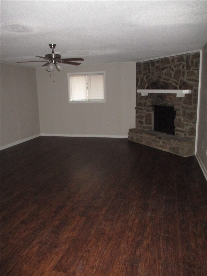 Random Oaks - Residential Lease