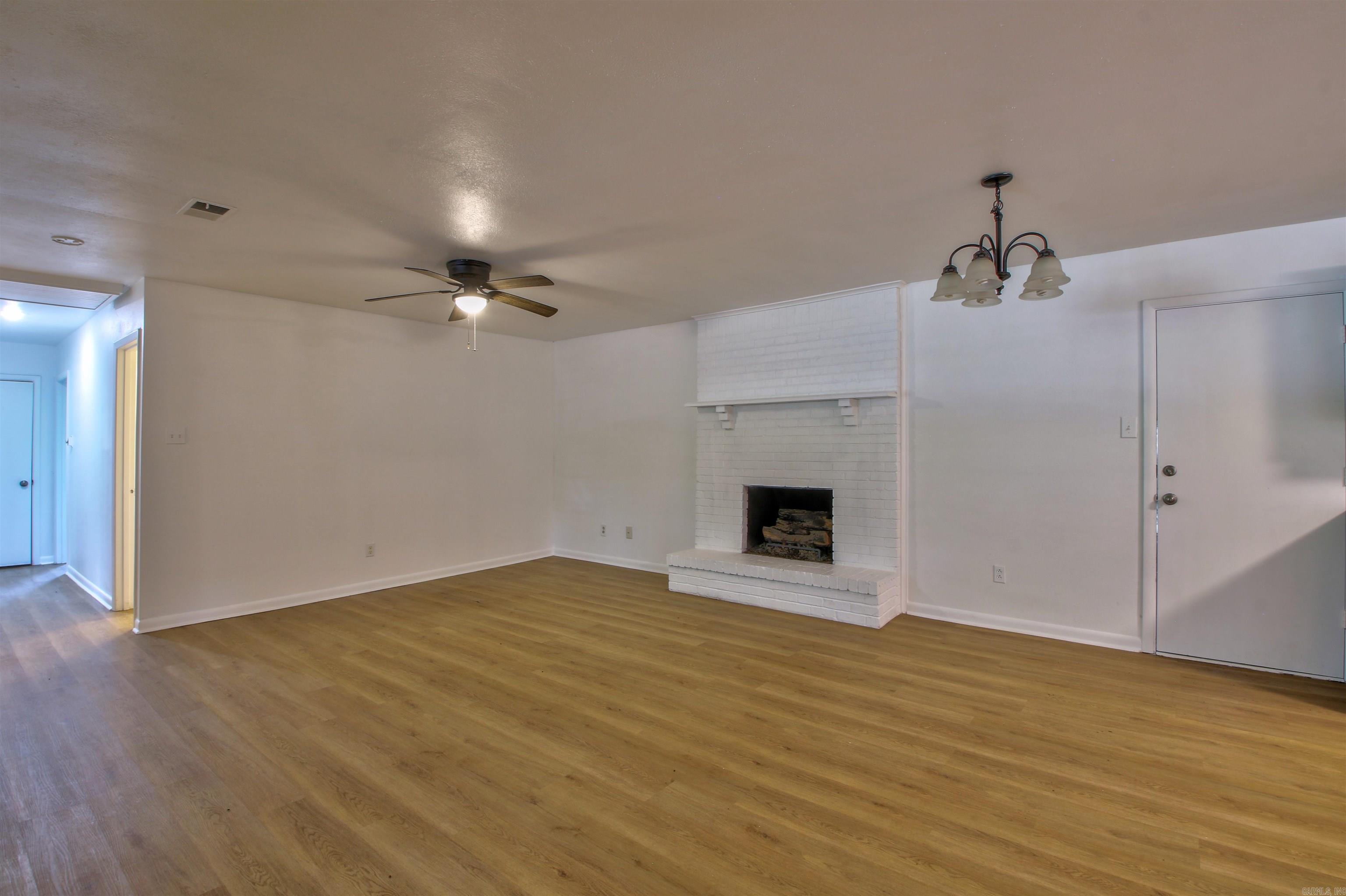 ARBOR OAKS - Residential