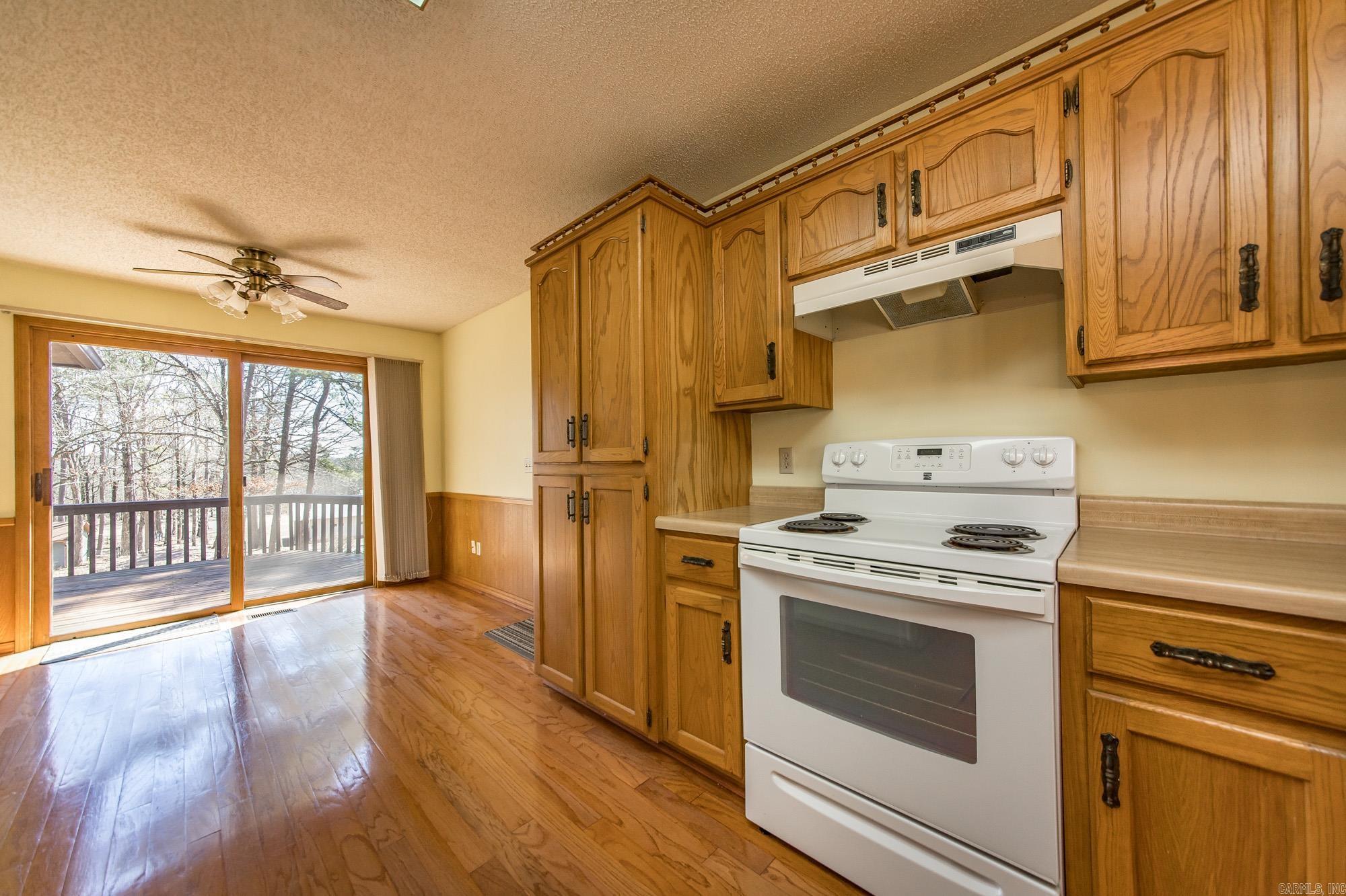 CASTLE RIDGE HEIGHTS - Residential