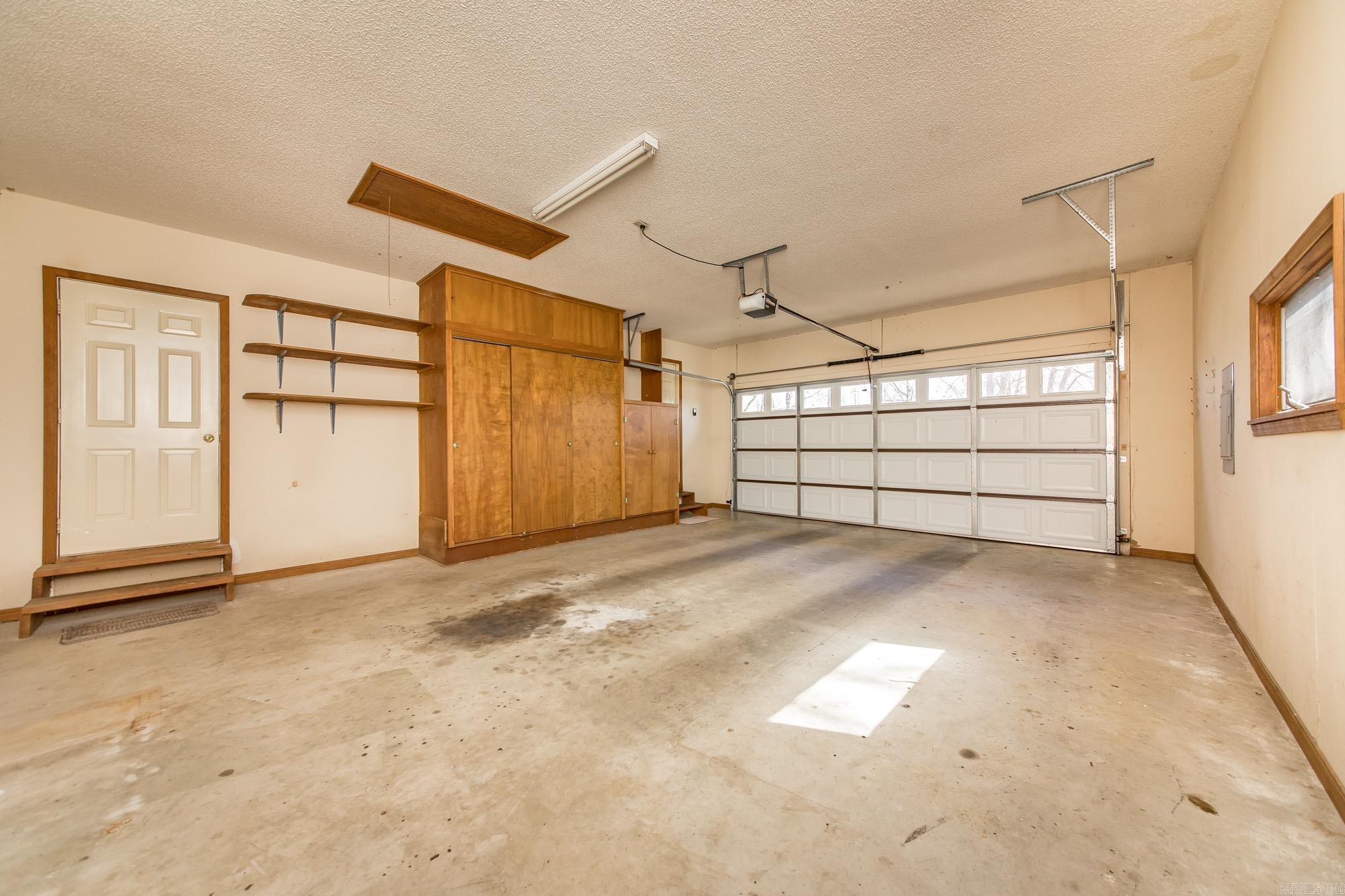 CASTLE RIDGE HEIGHTS - Residential