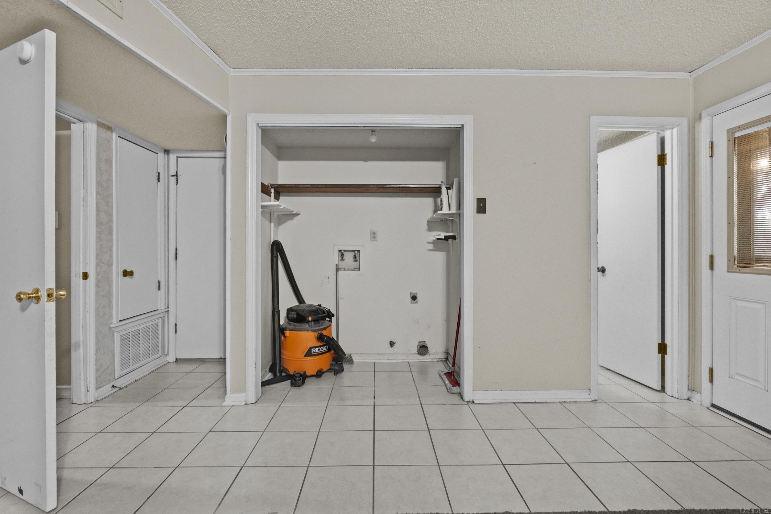 OAKBROOKE - Residential