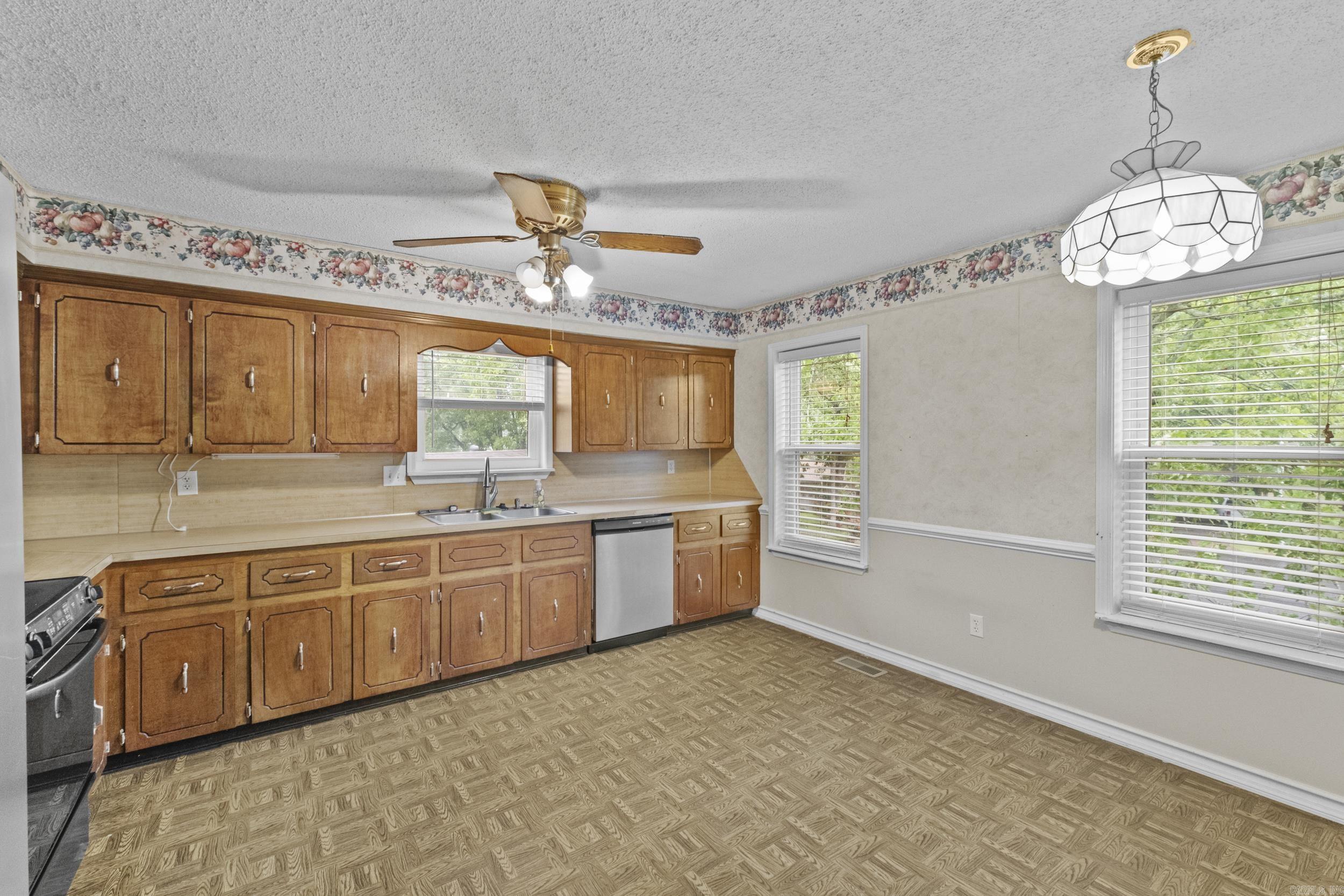 OAKBROOKE - Residential