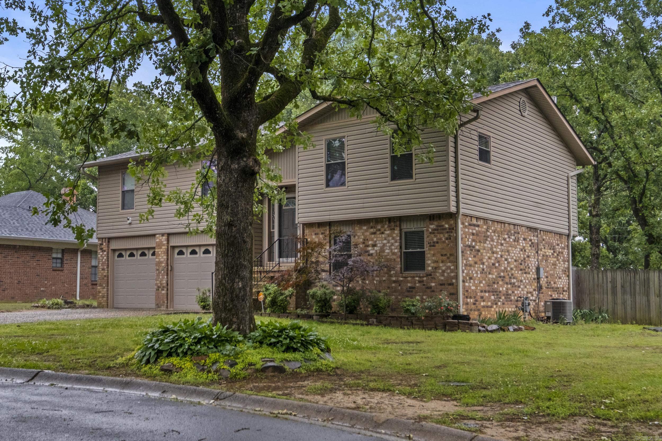 OAKBROOKE - Residential