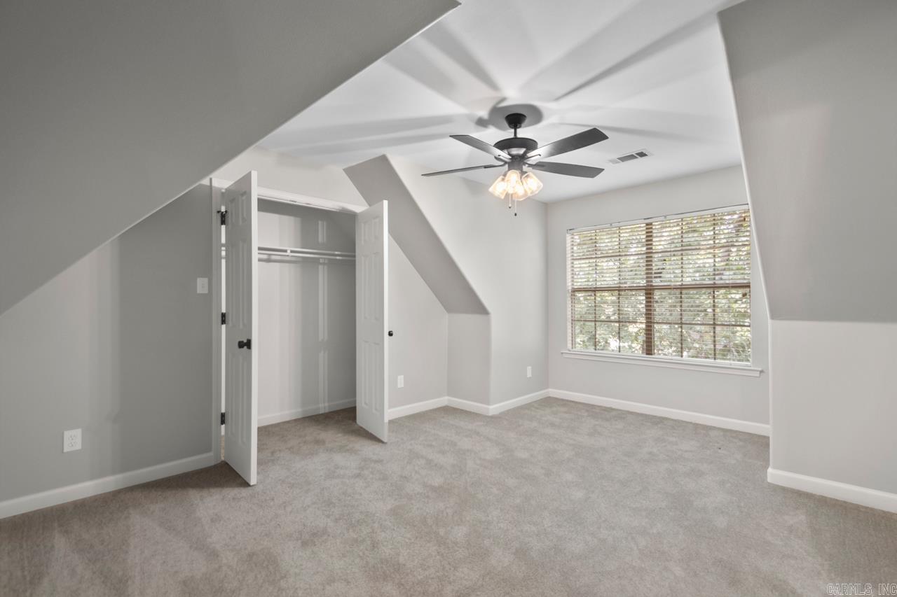 WOODLANDS EDGE - Residential