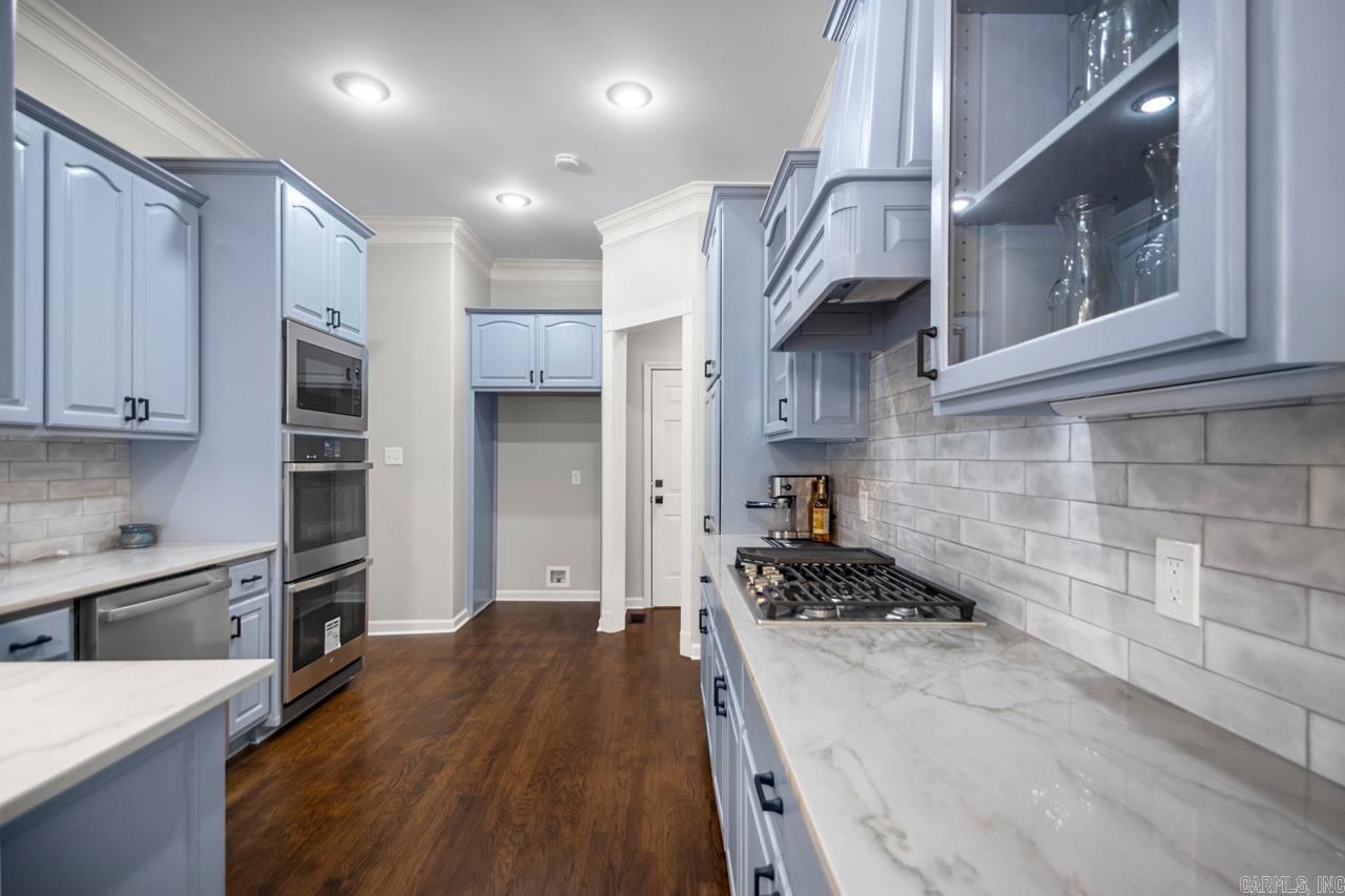 WOODLANDS EDGE - Residential