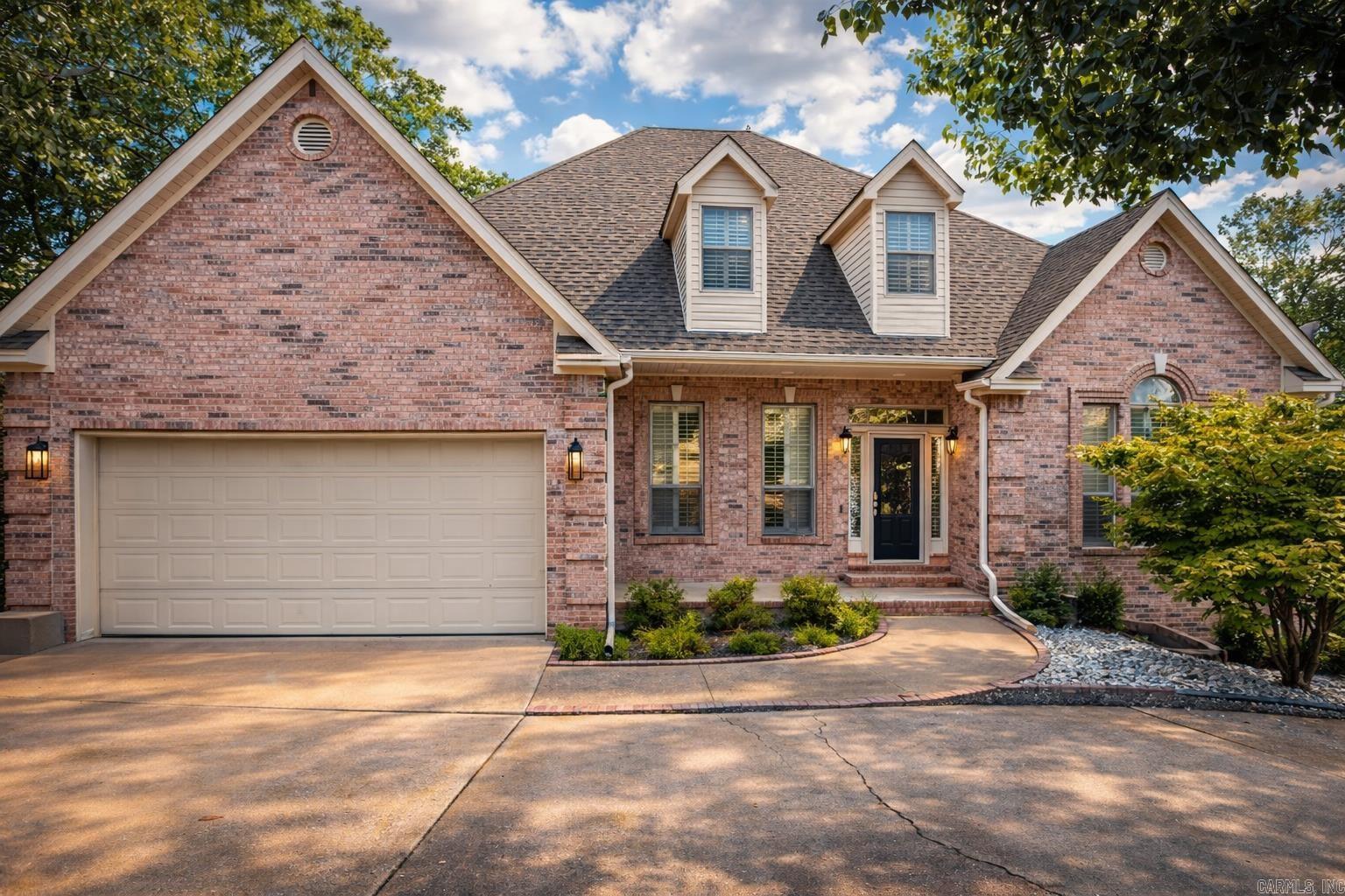 WOODLANDS EDGE - Residential