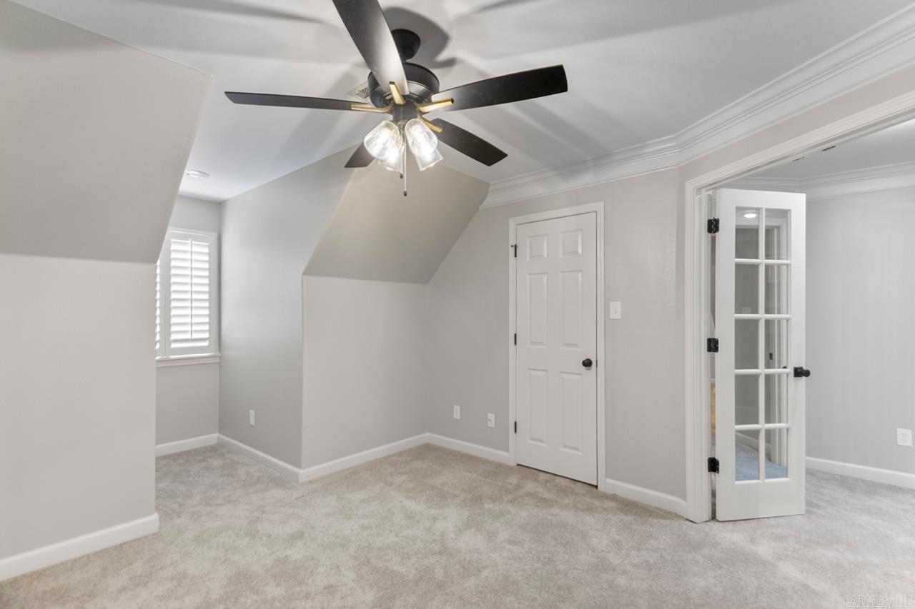 WOODLANDS EDGE - Residential