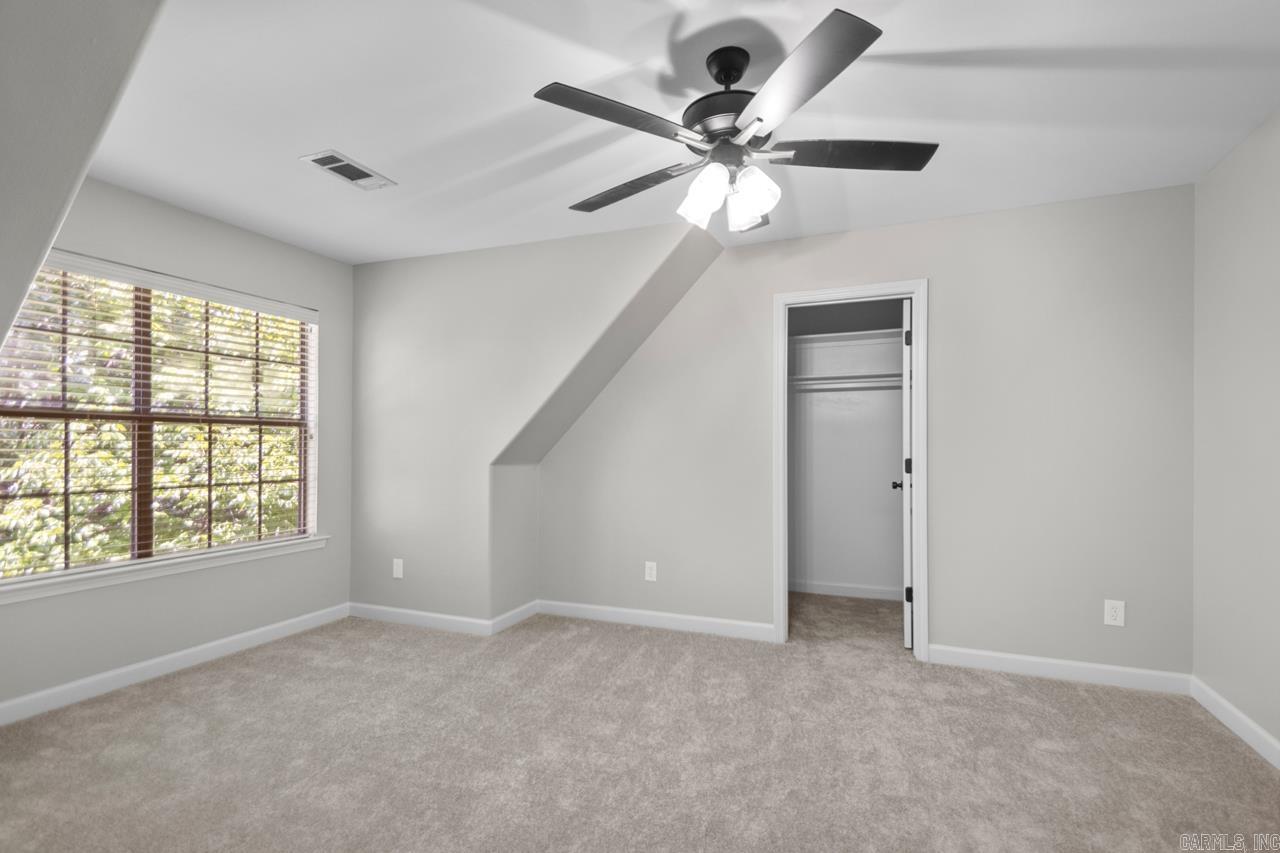 WOODLANDS EDGE - Residential