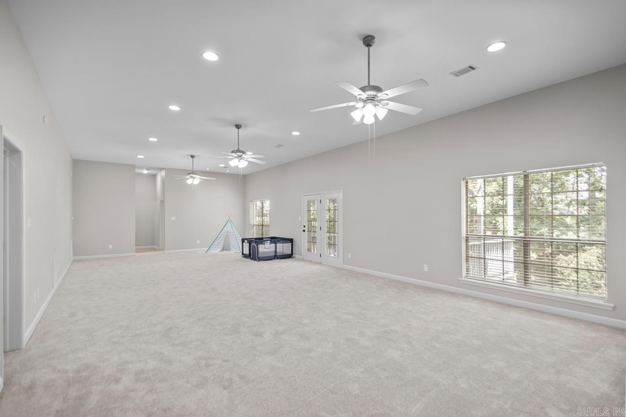 WOODLANDS EDGE - Residential