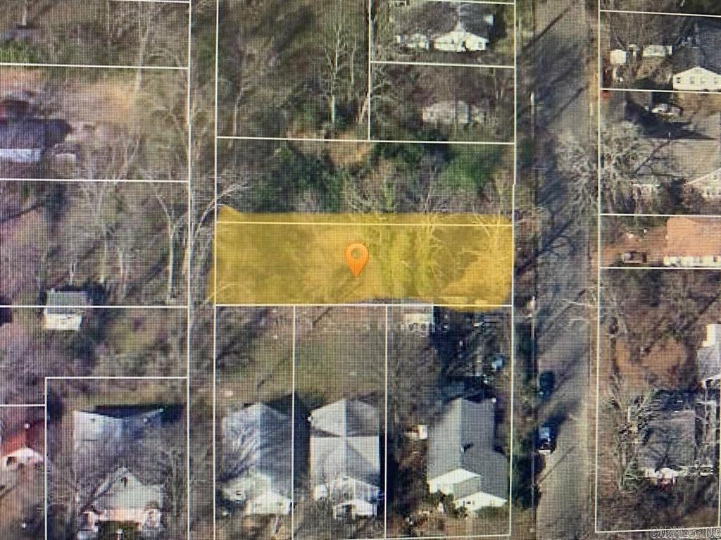 Great location in the heart of Pine Bluff. Conveniently located for easy access around the city.