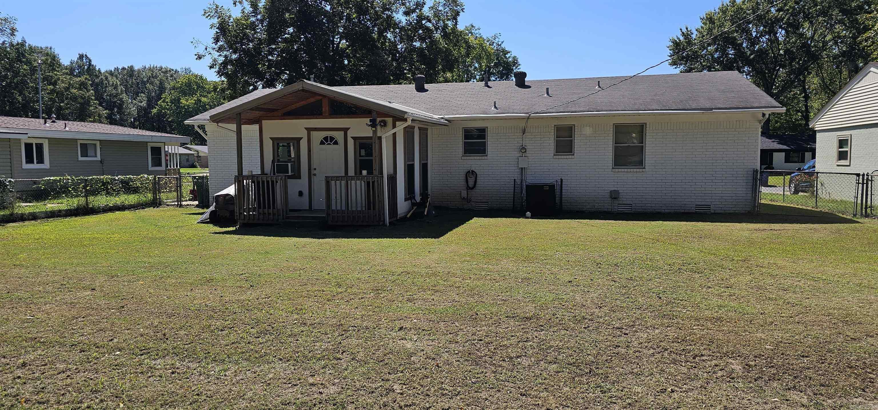 Delta Lawn - Residential