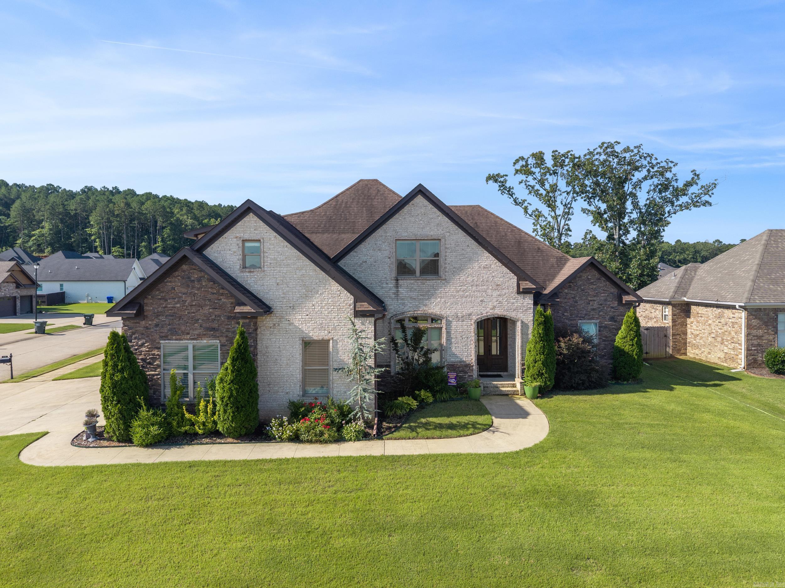 SALEM WOODS - Residential