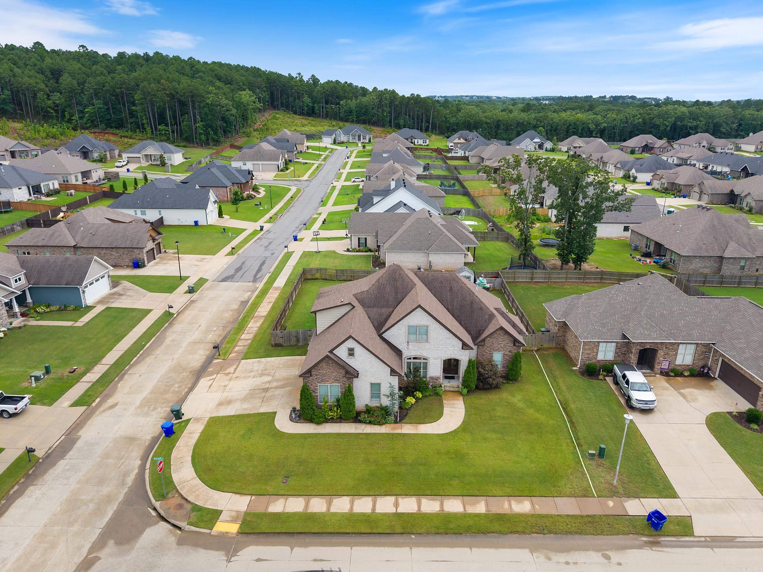 SALEM WOODS - Residential