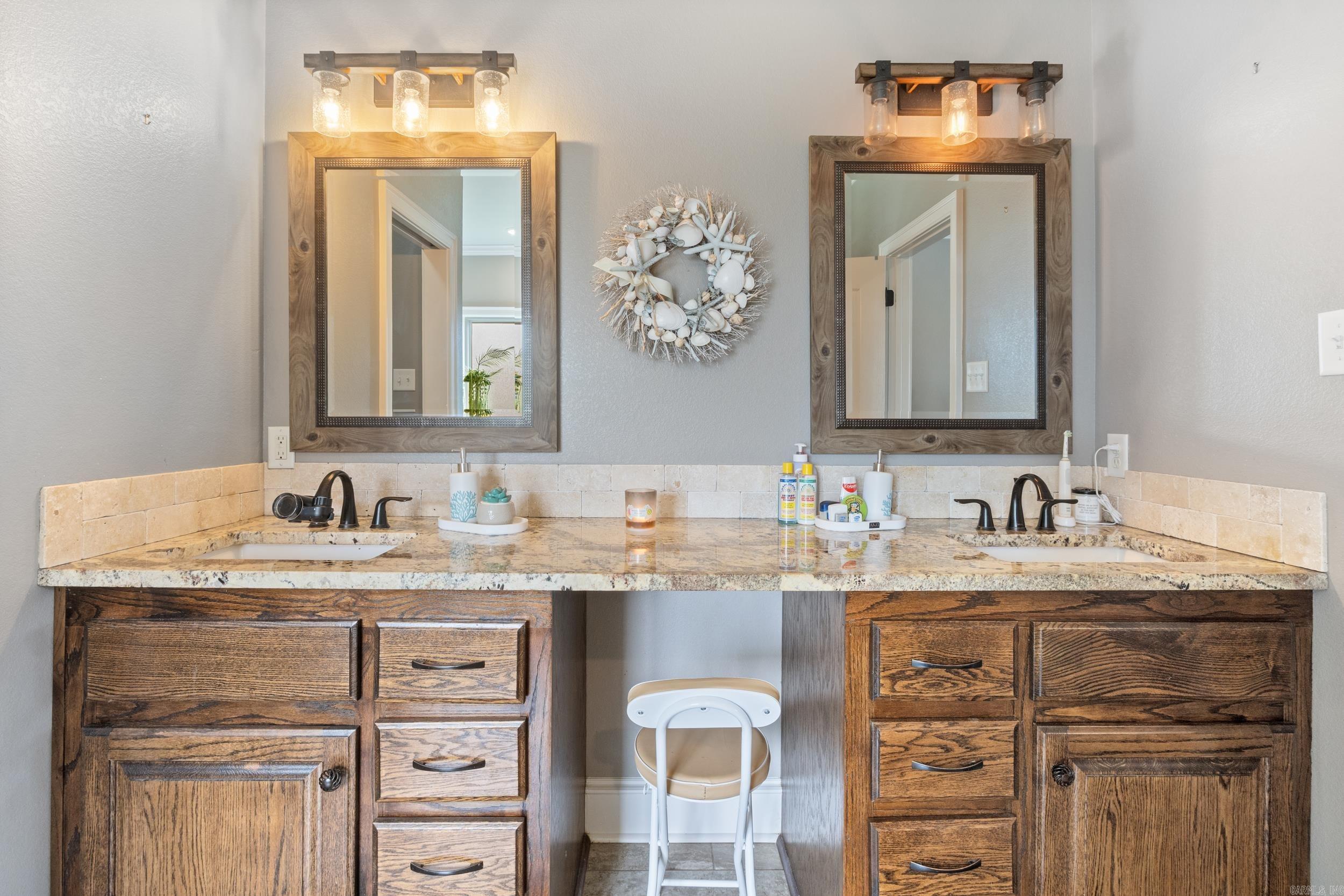 SALEM WOODS - Residential