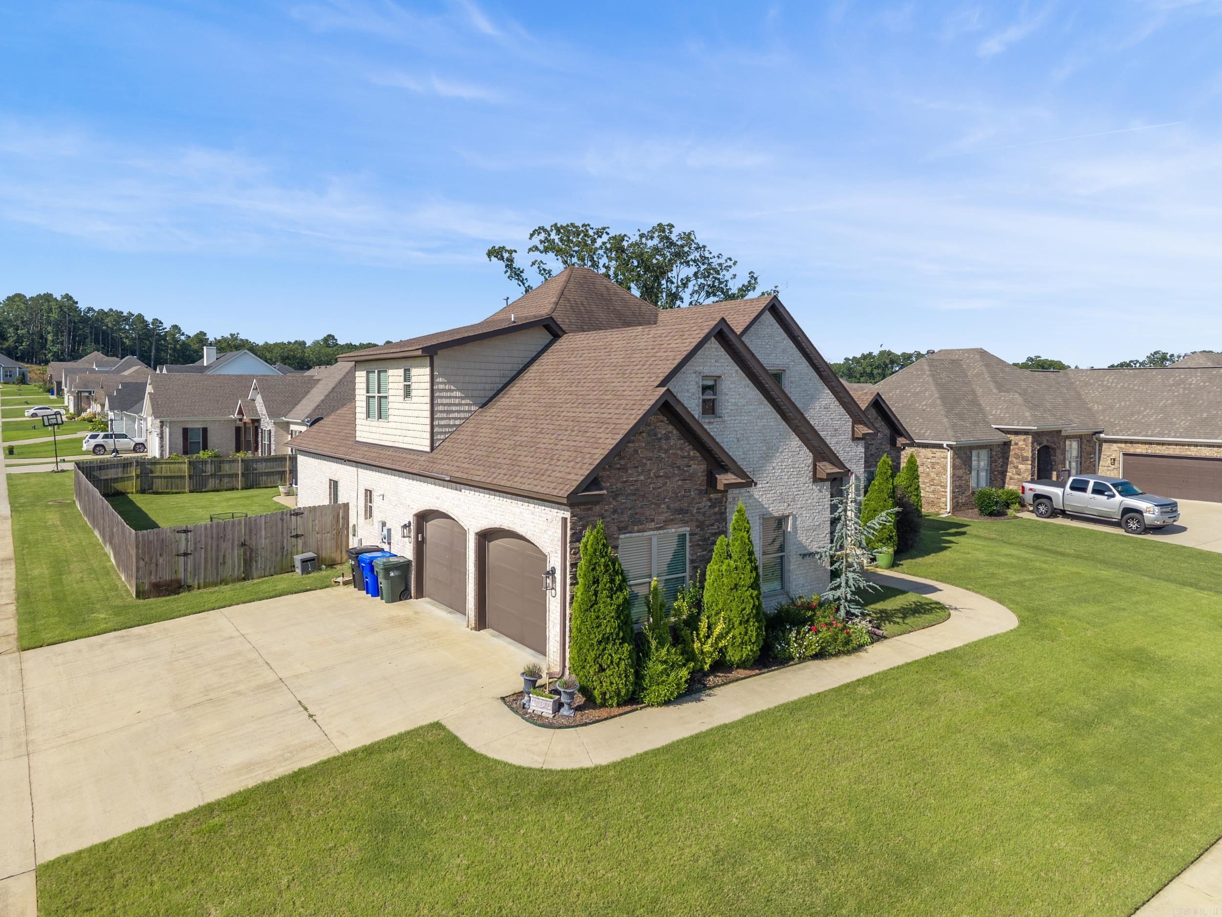 SALEM WOODS - Residential