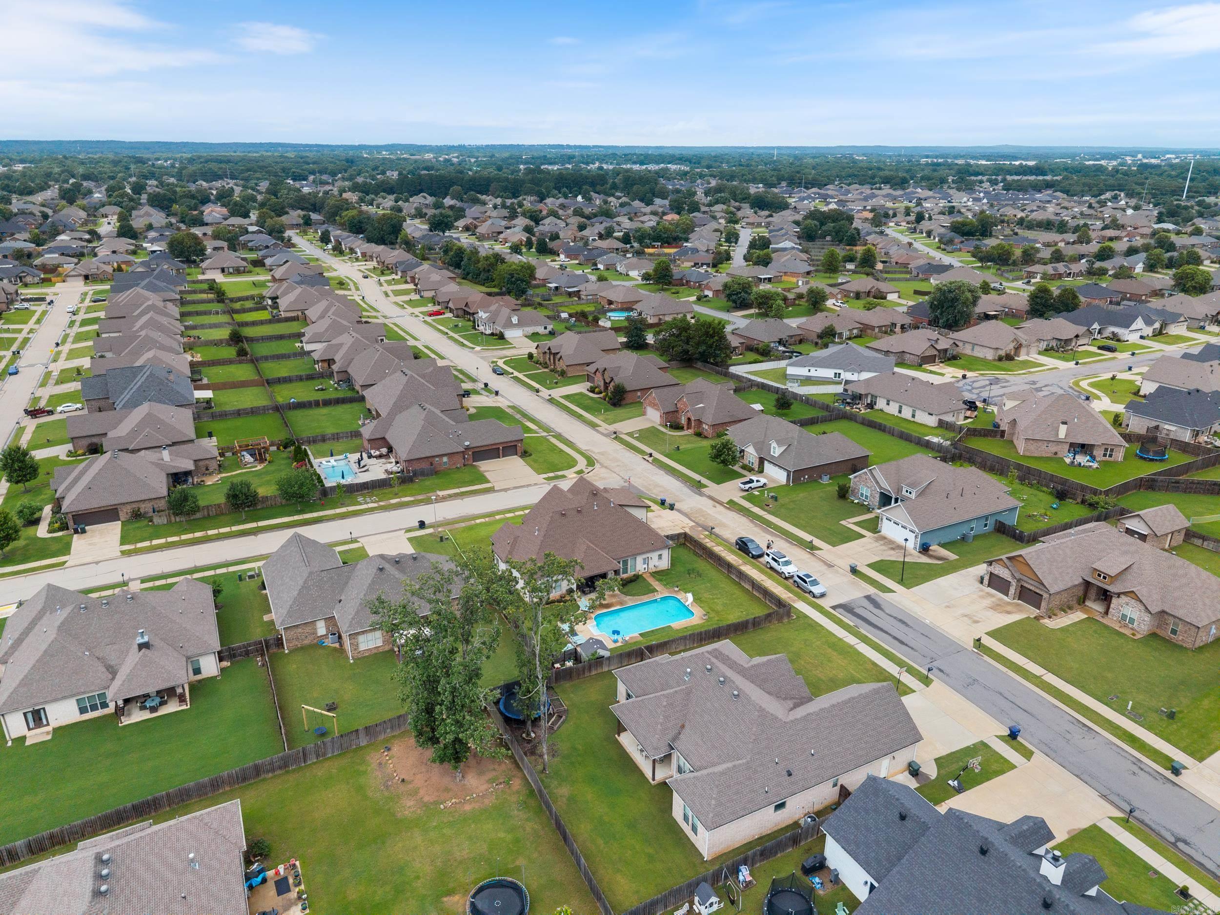 SALEM WOODS - Residential