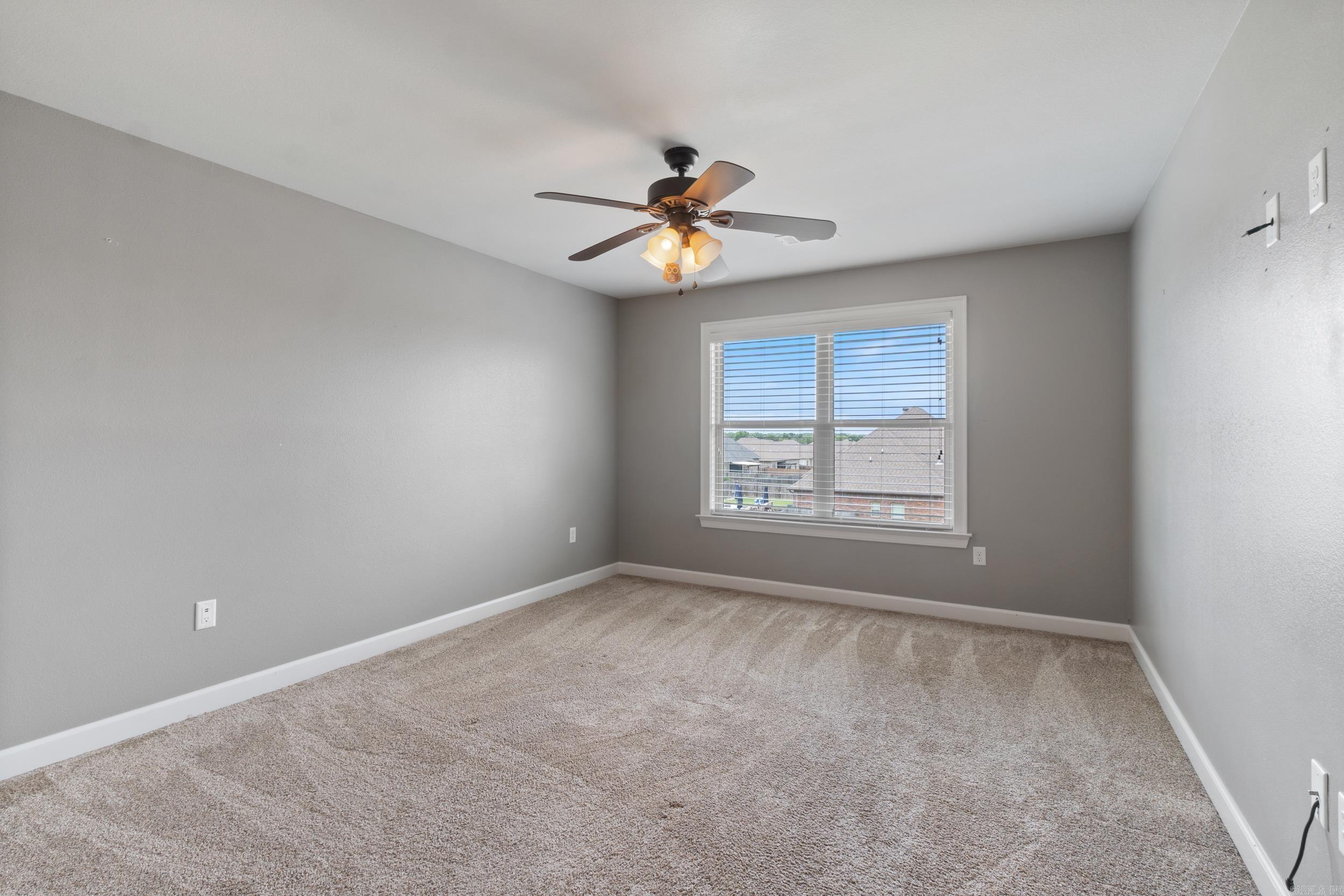 SALEM WOODS - Residential