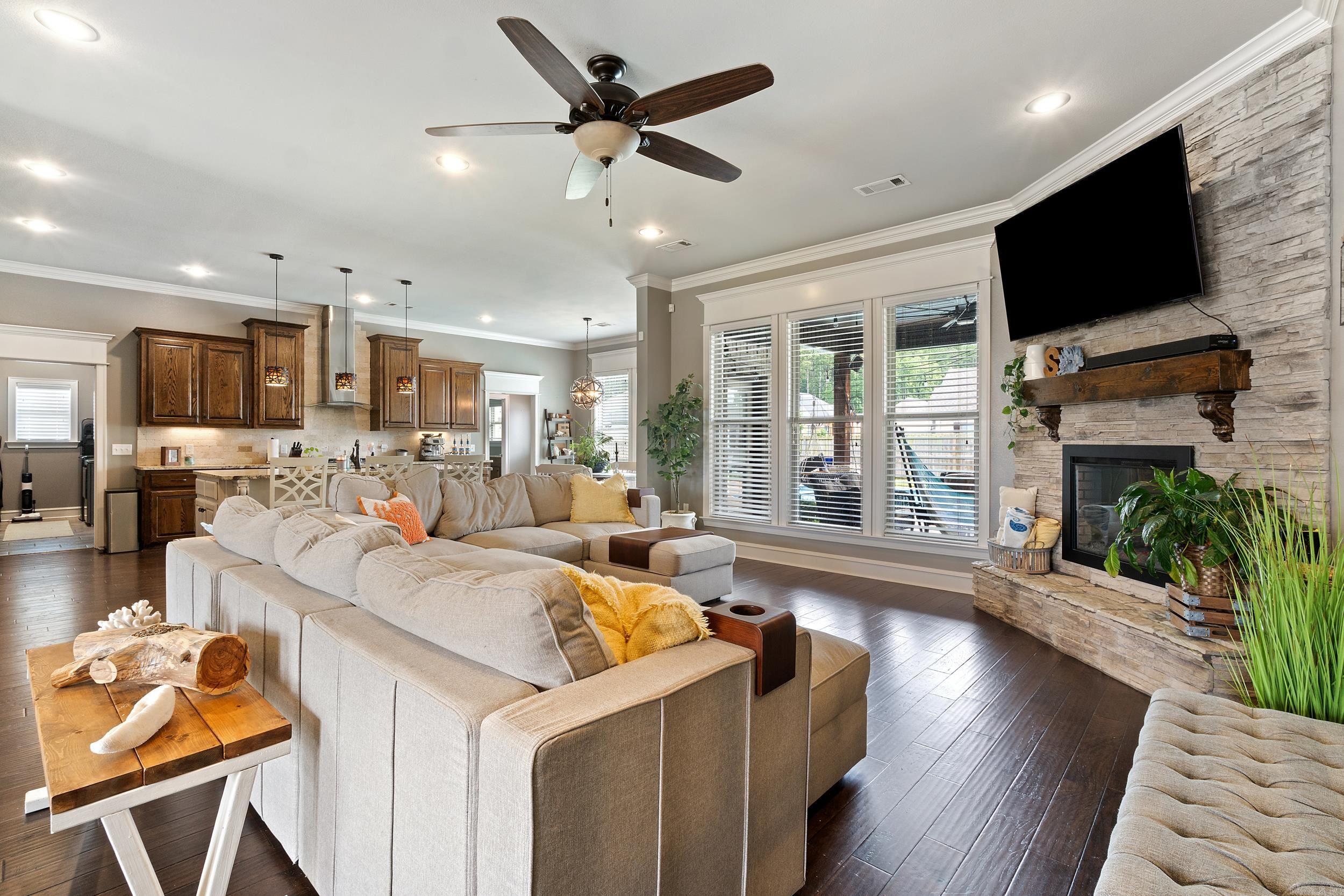 SALEM WOODS - Residential