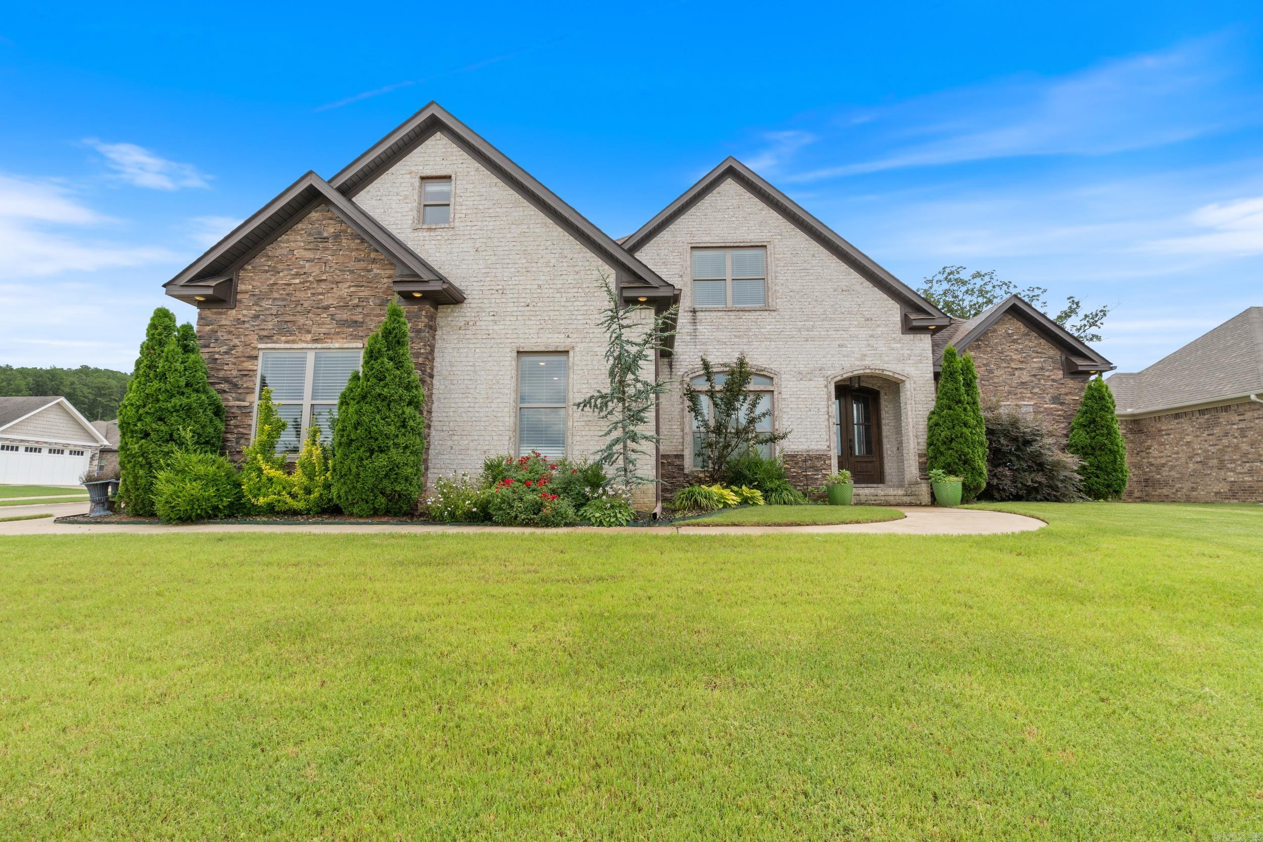 SALEM WOODS - Residential