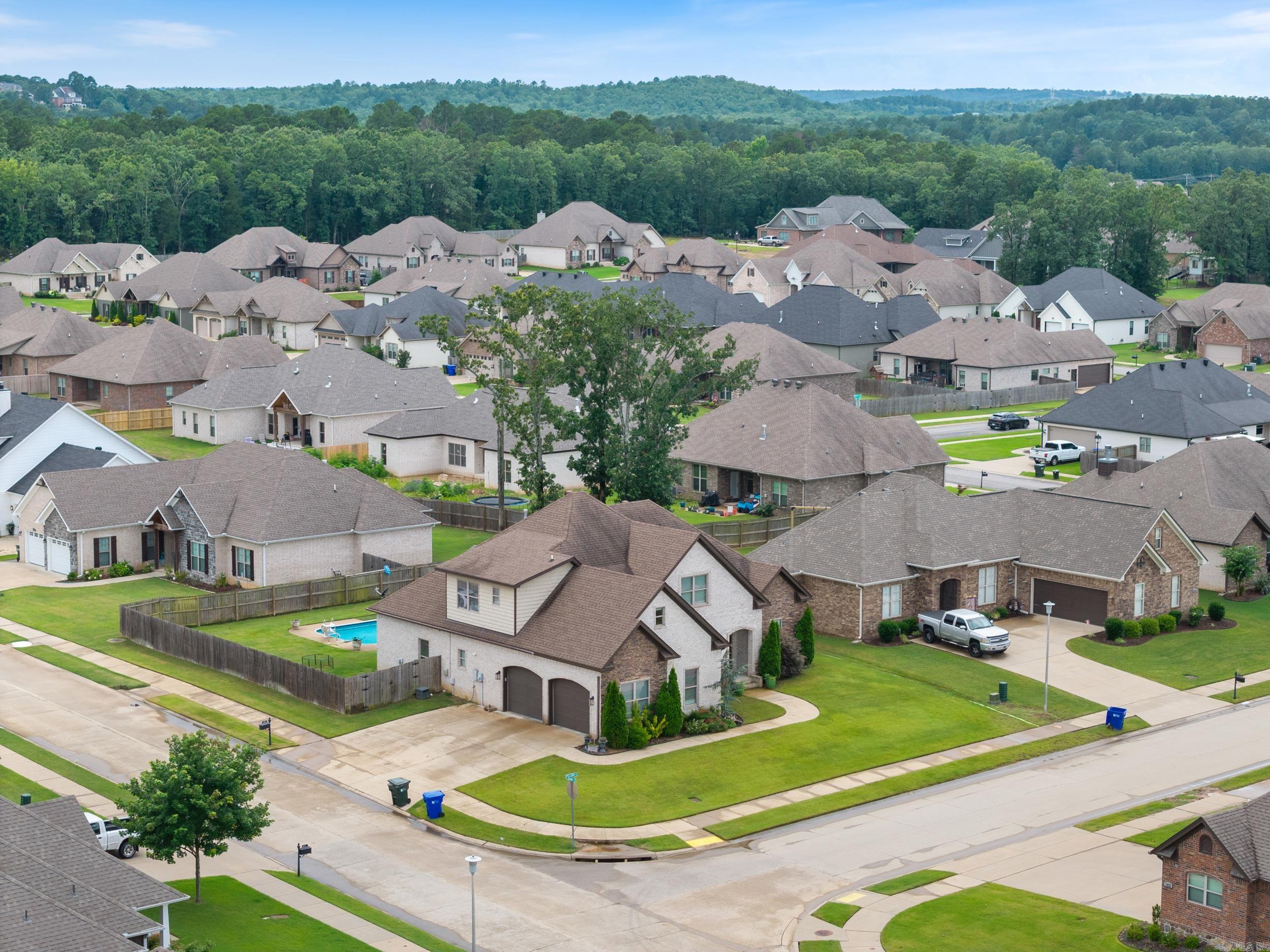 SALEM WOODS - Residential