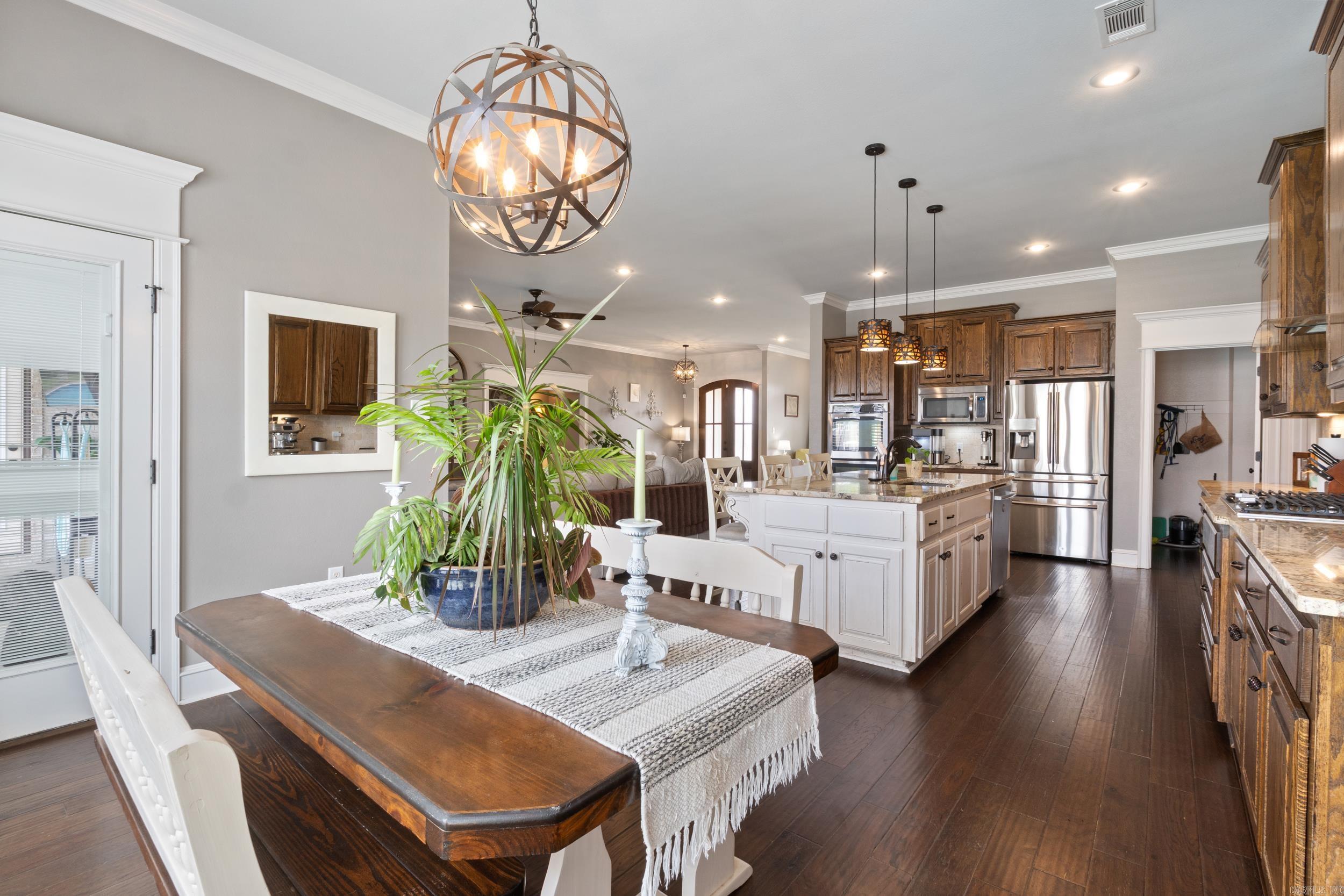 SALEM WOODS - Residential