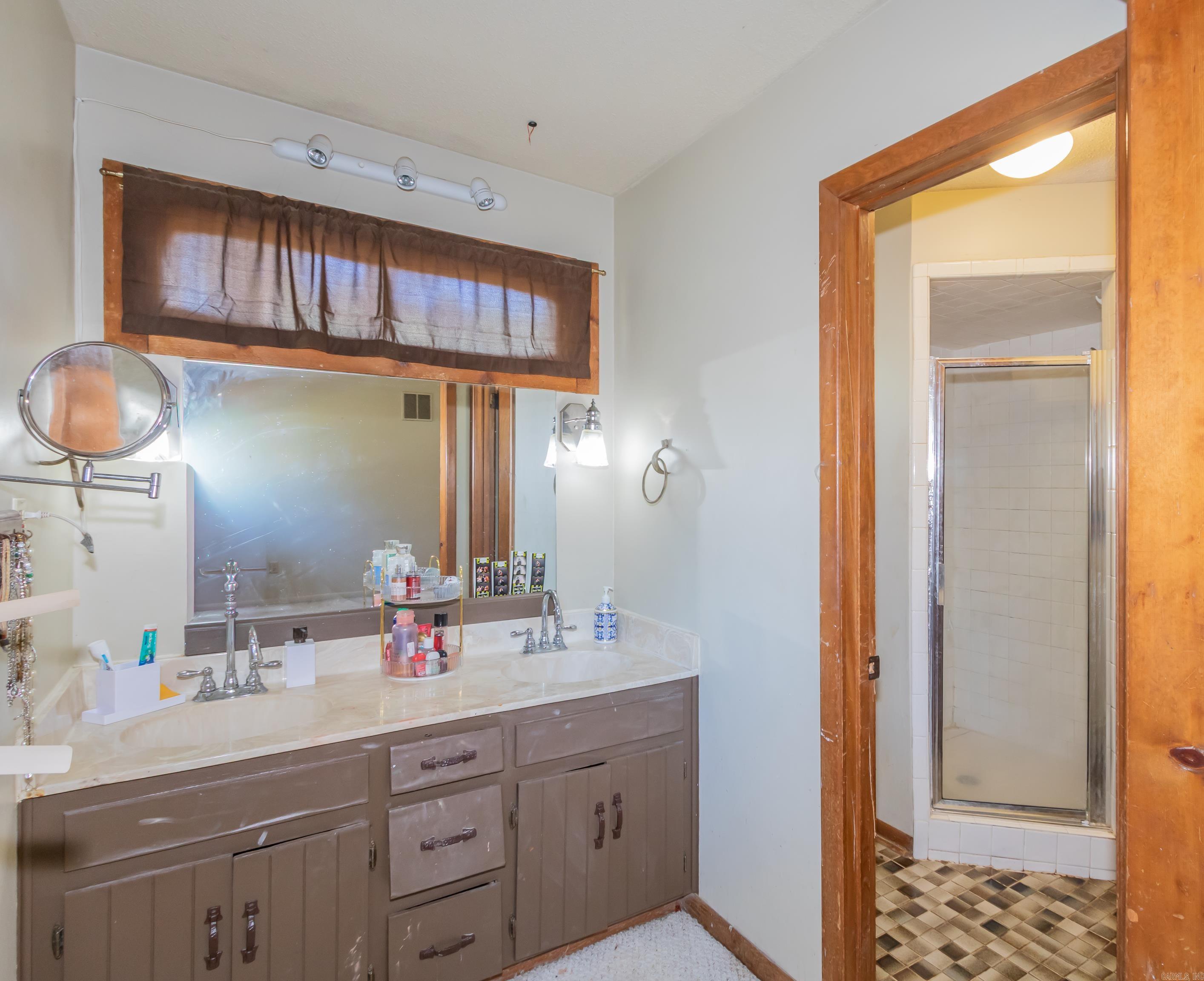 Westlawn #2 - Residential