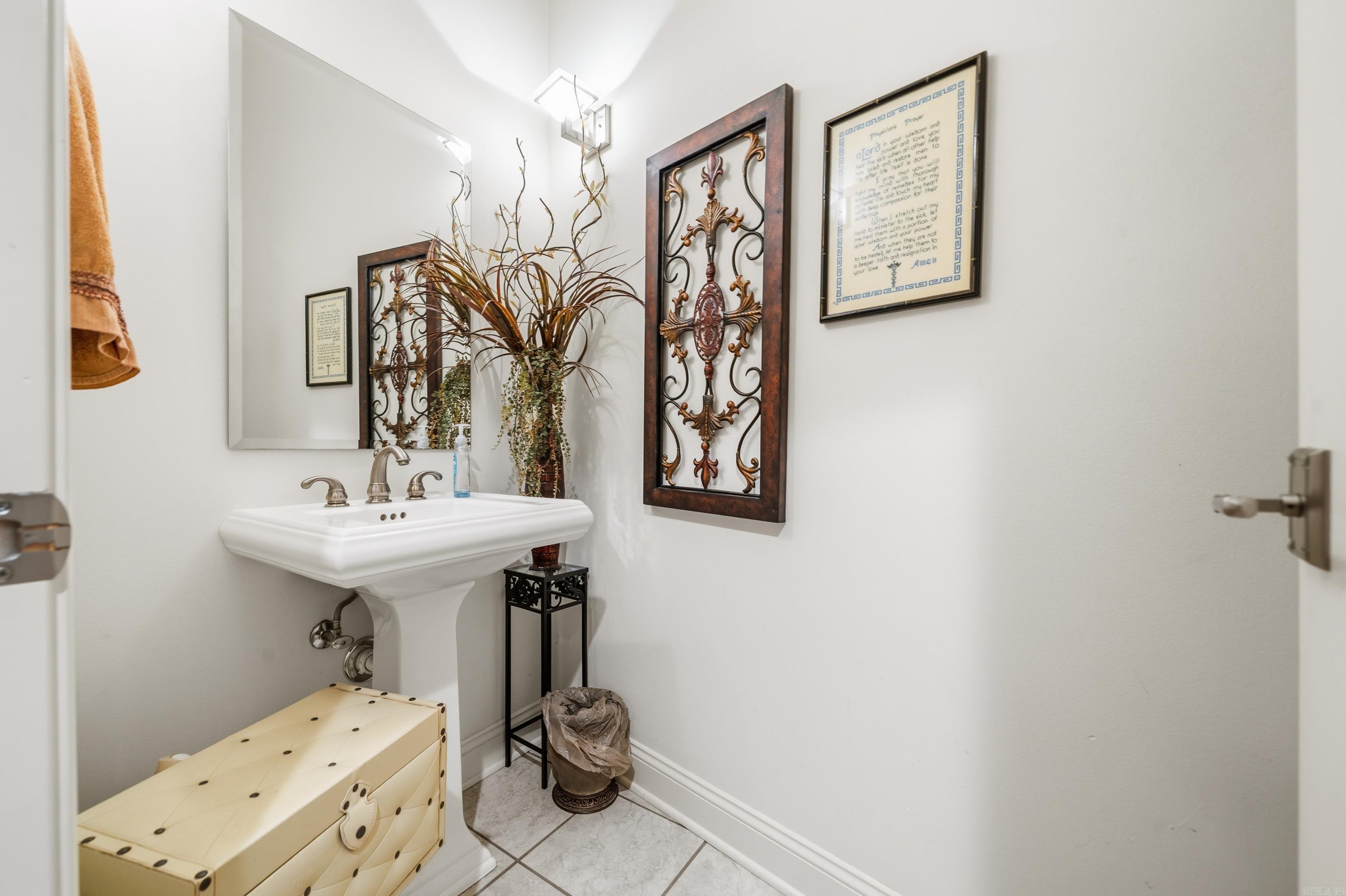 DIAMOND SPRINGS ESTATES HPR - Residential