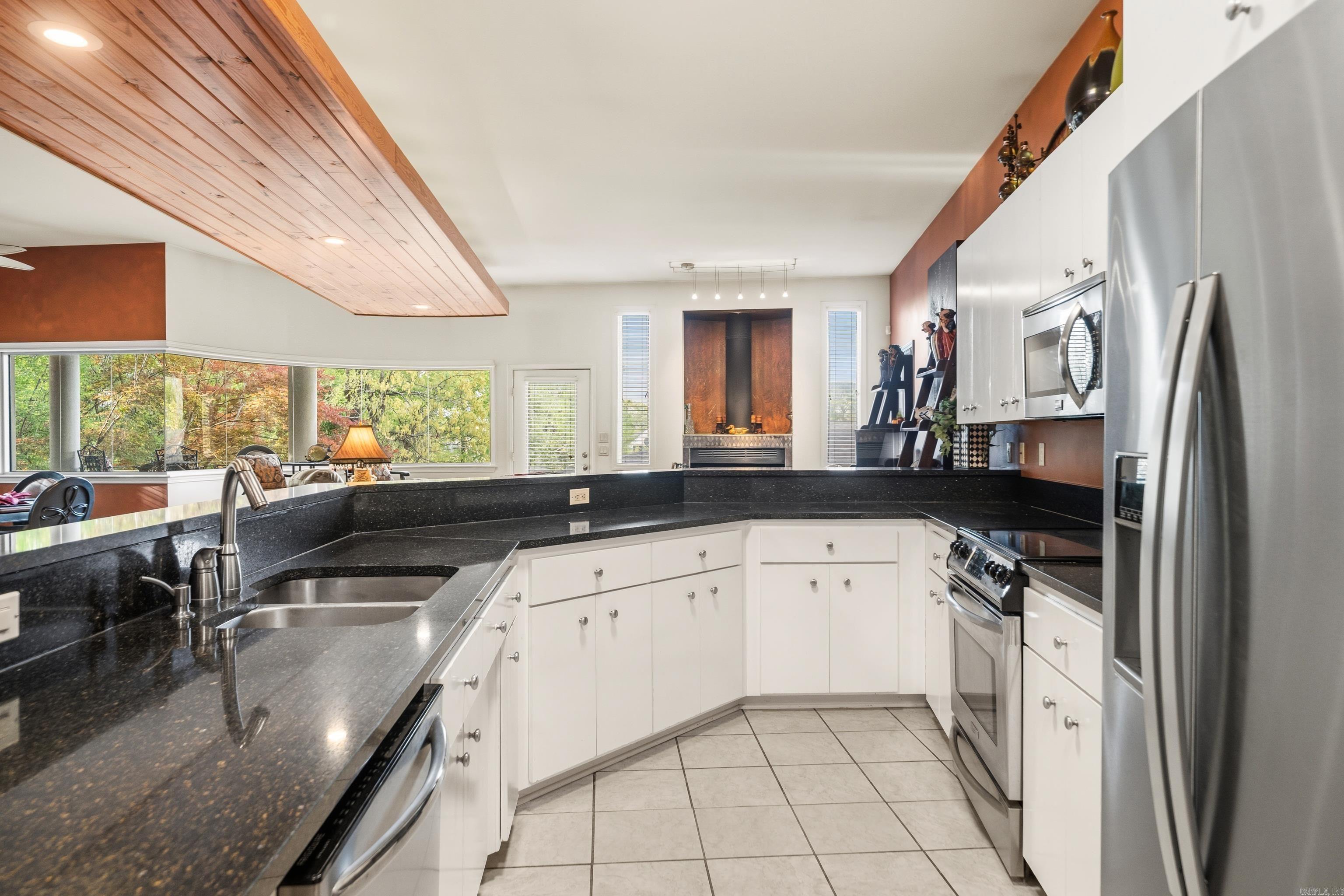 DIAMOND SPRINGS ESTATES HPR - Residential