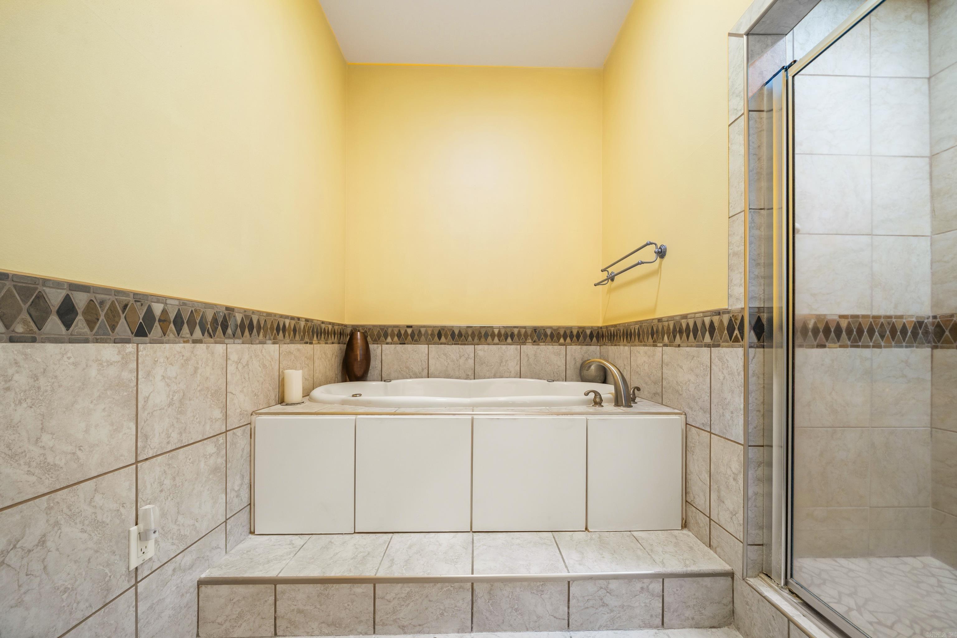 DIAMOND SPRINGS ESTATES HPR - Residential