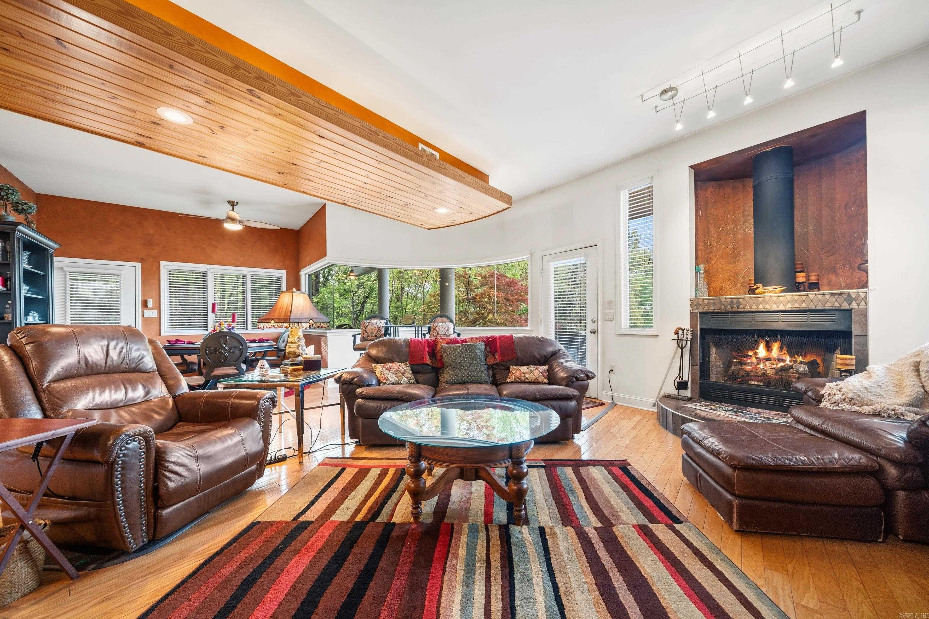 DIAMOND SPRINGS ESTATES HPR - Residential