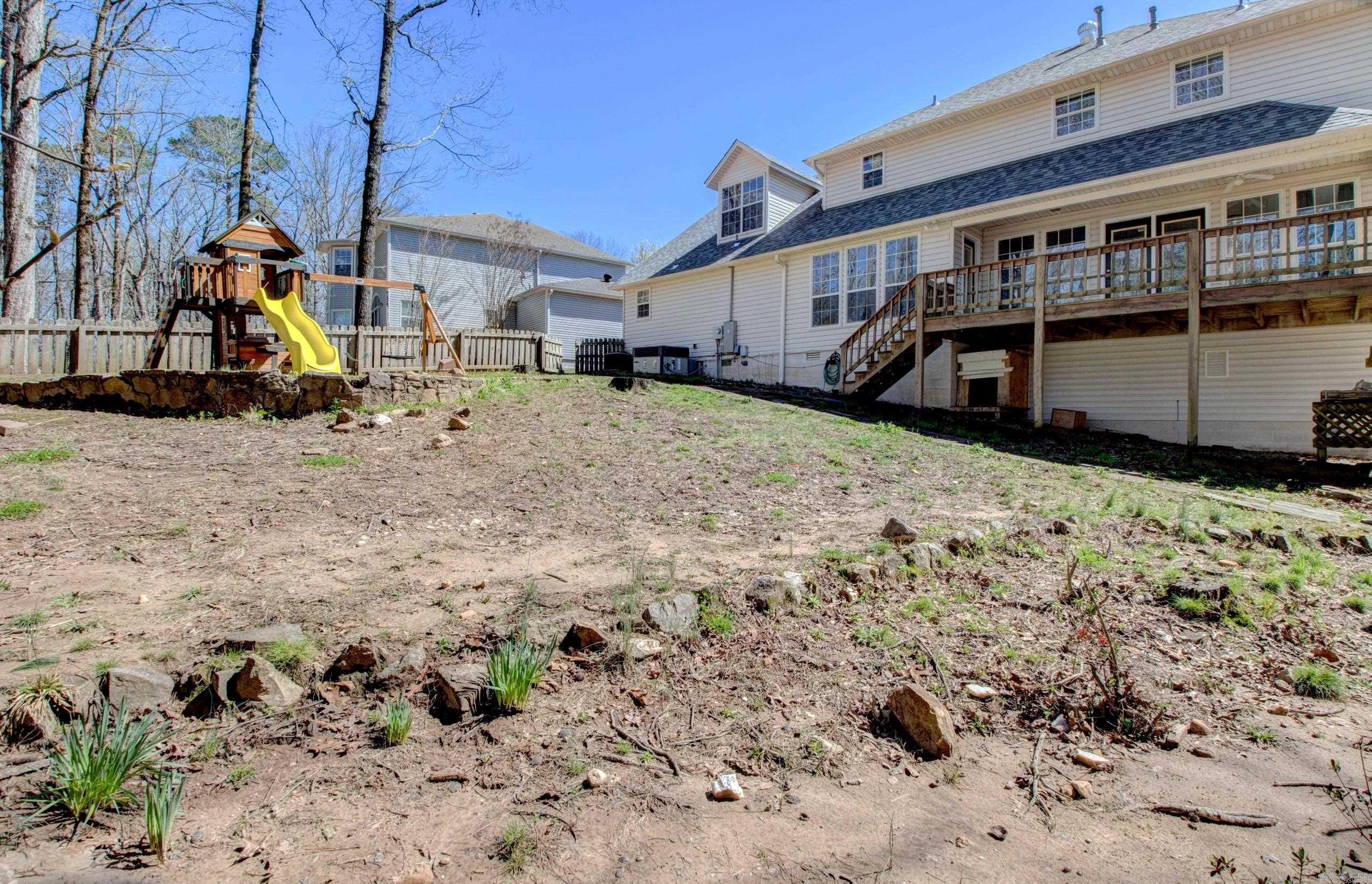 RIVER OAKS - Residential