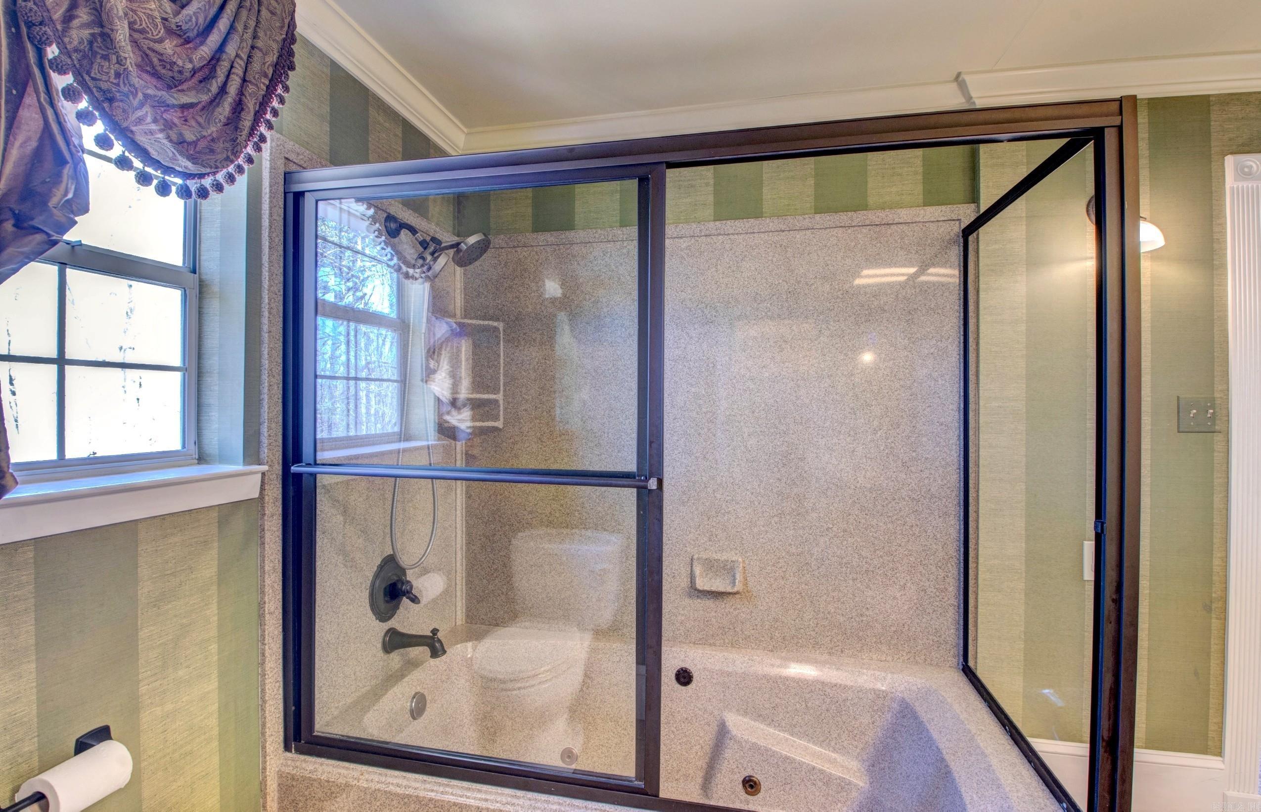 RIVER OAKS - Residential