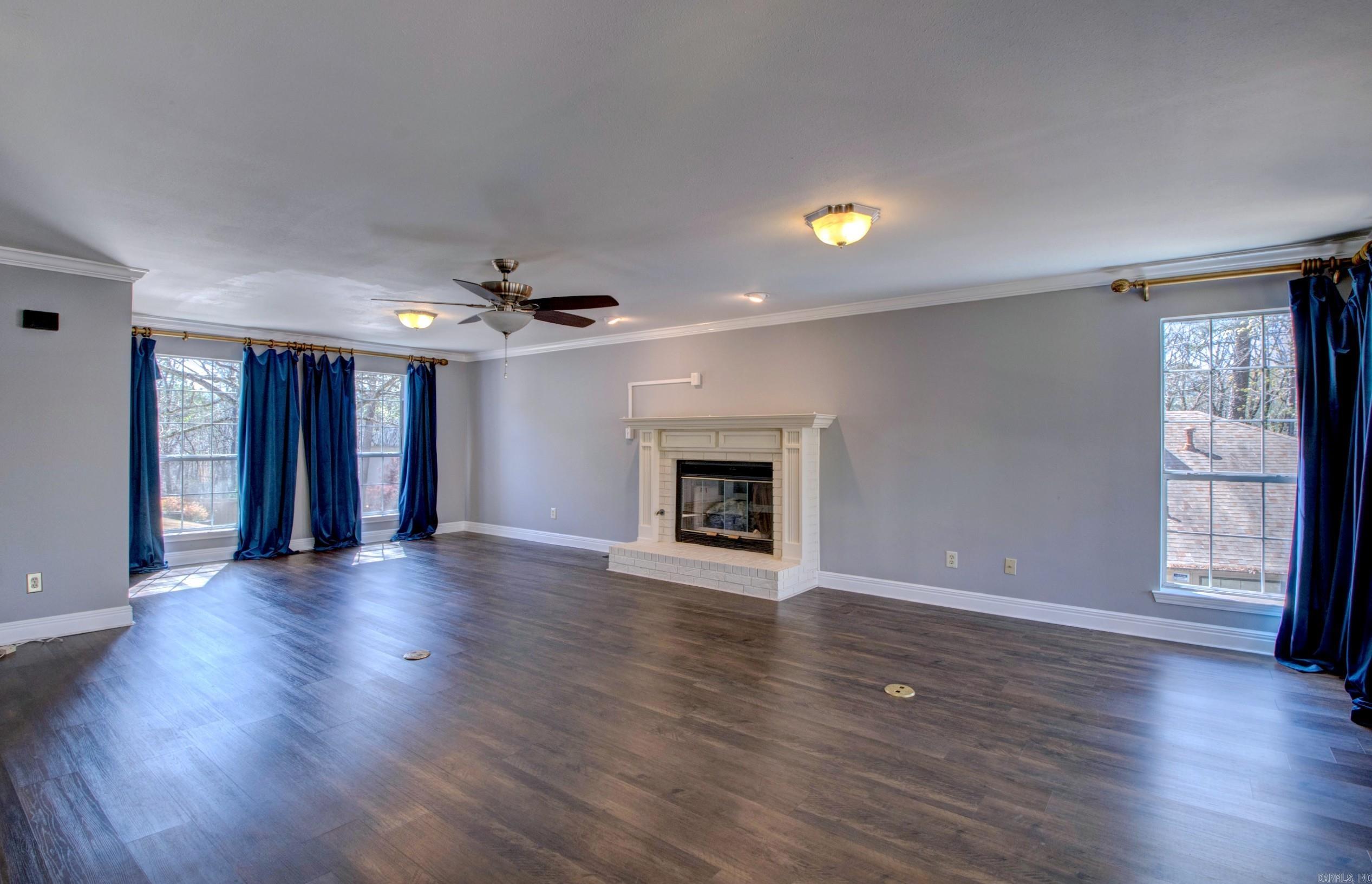 RIVER OAKS - Residential