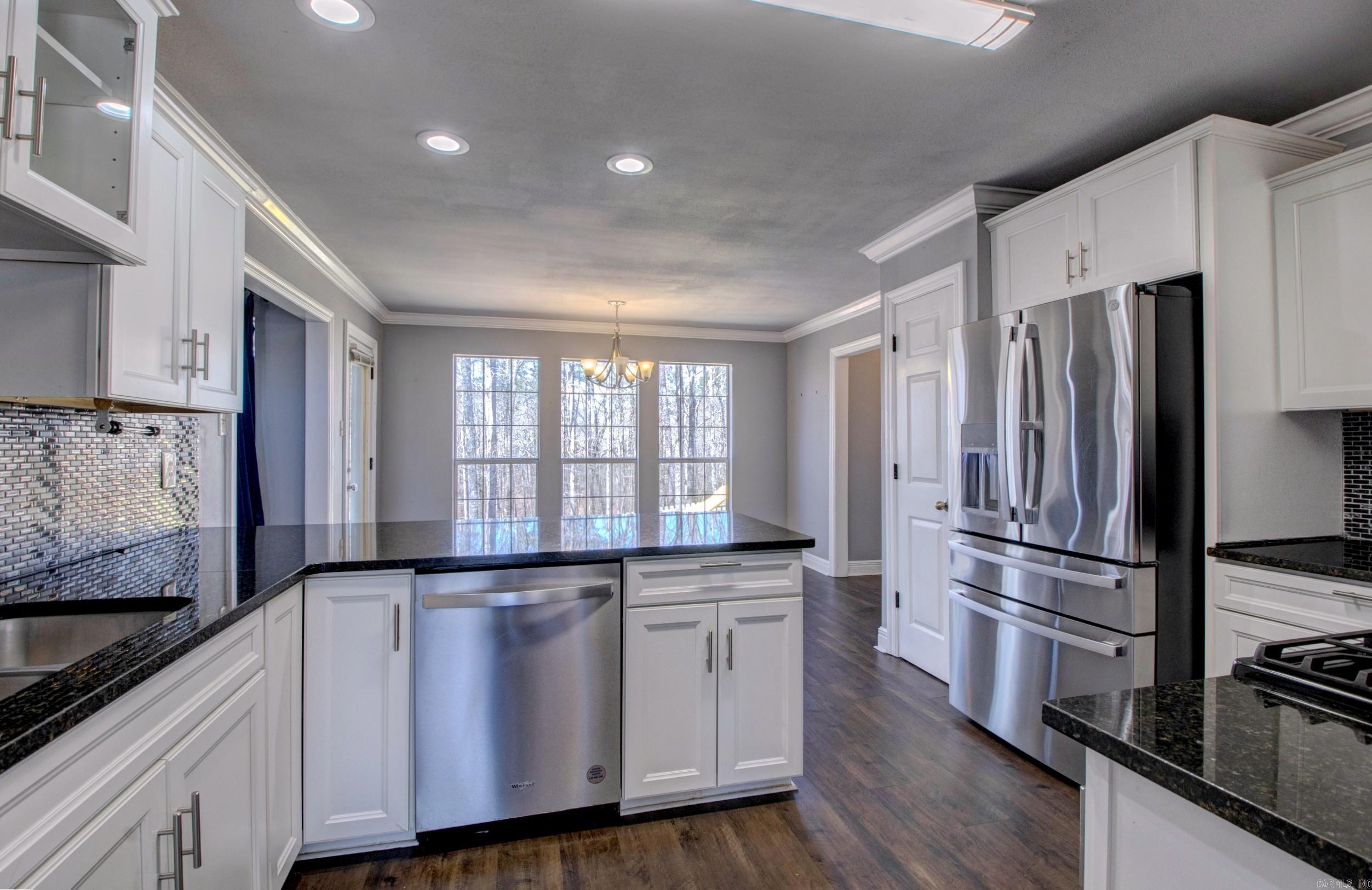 RIVER OAKS - Residential