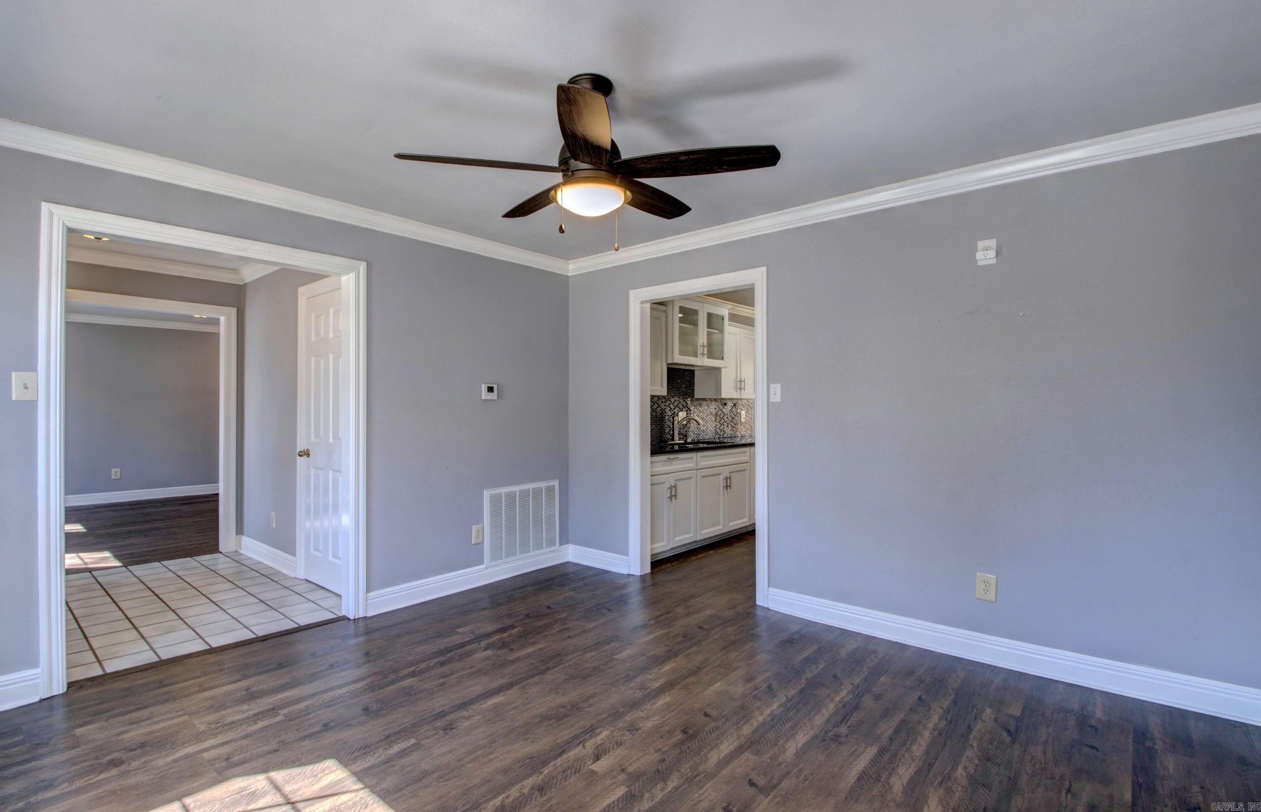 RIVER OAKS - Residential