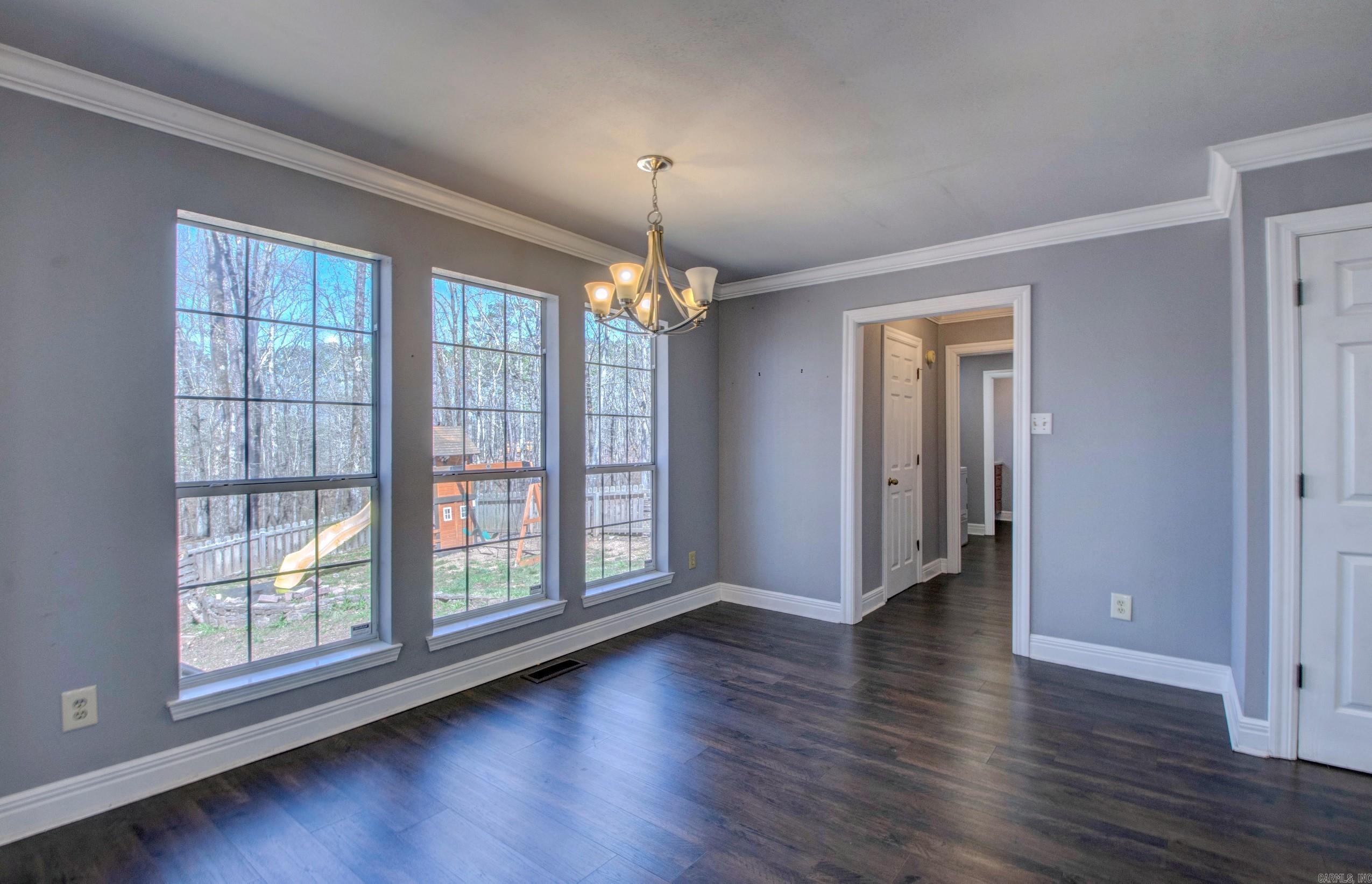 RIVER OAKS - Residential