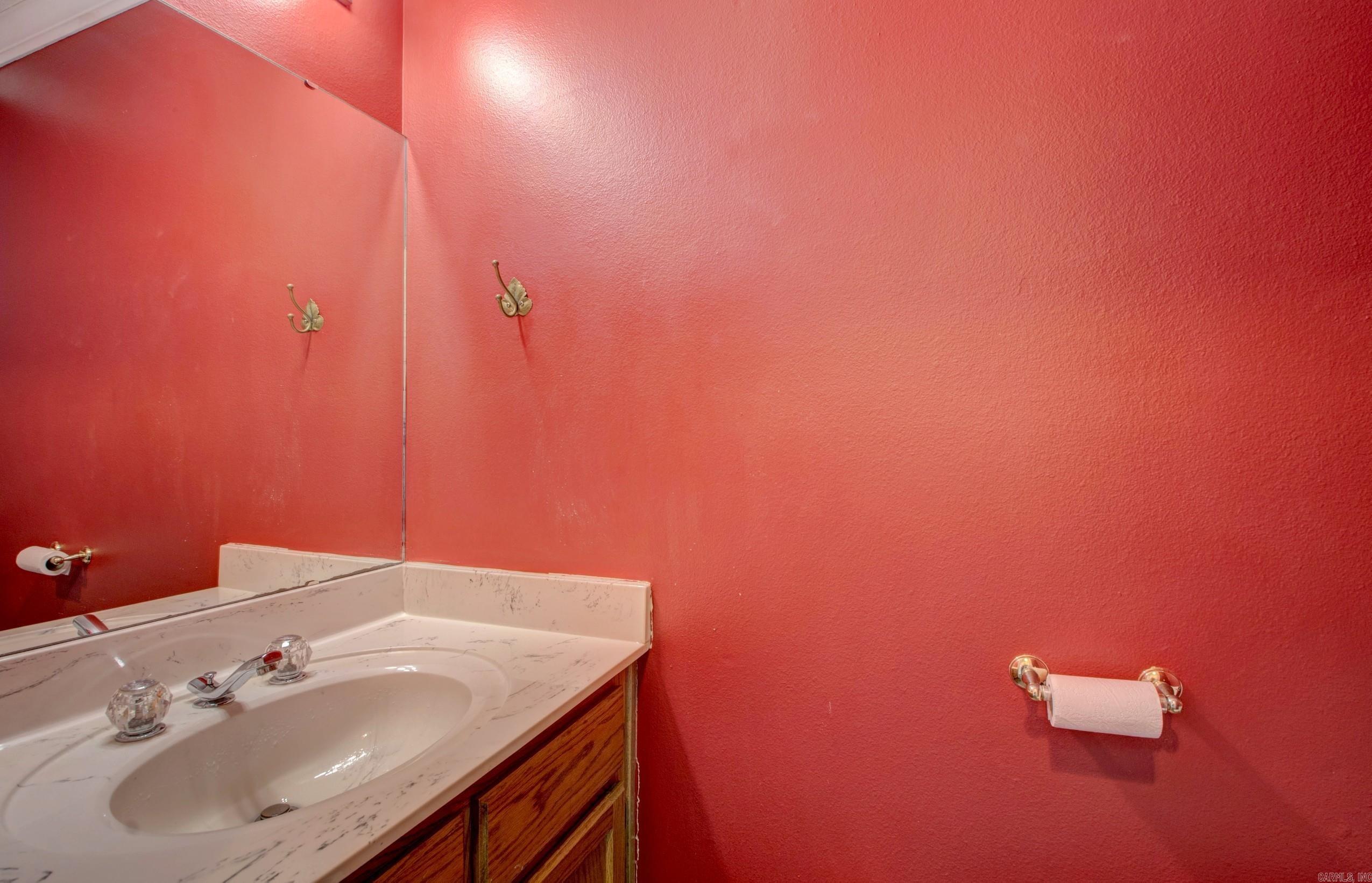 RIVER OAKS - Residential