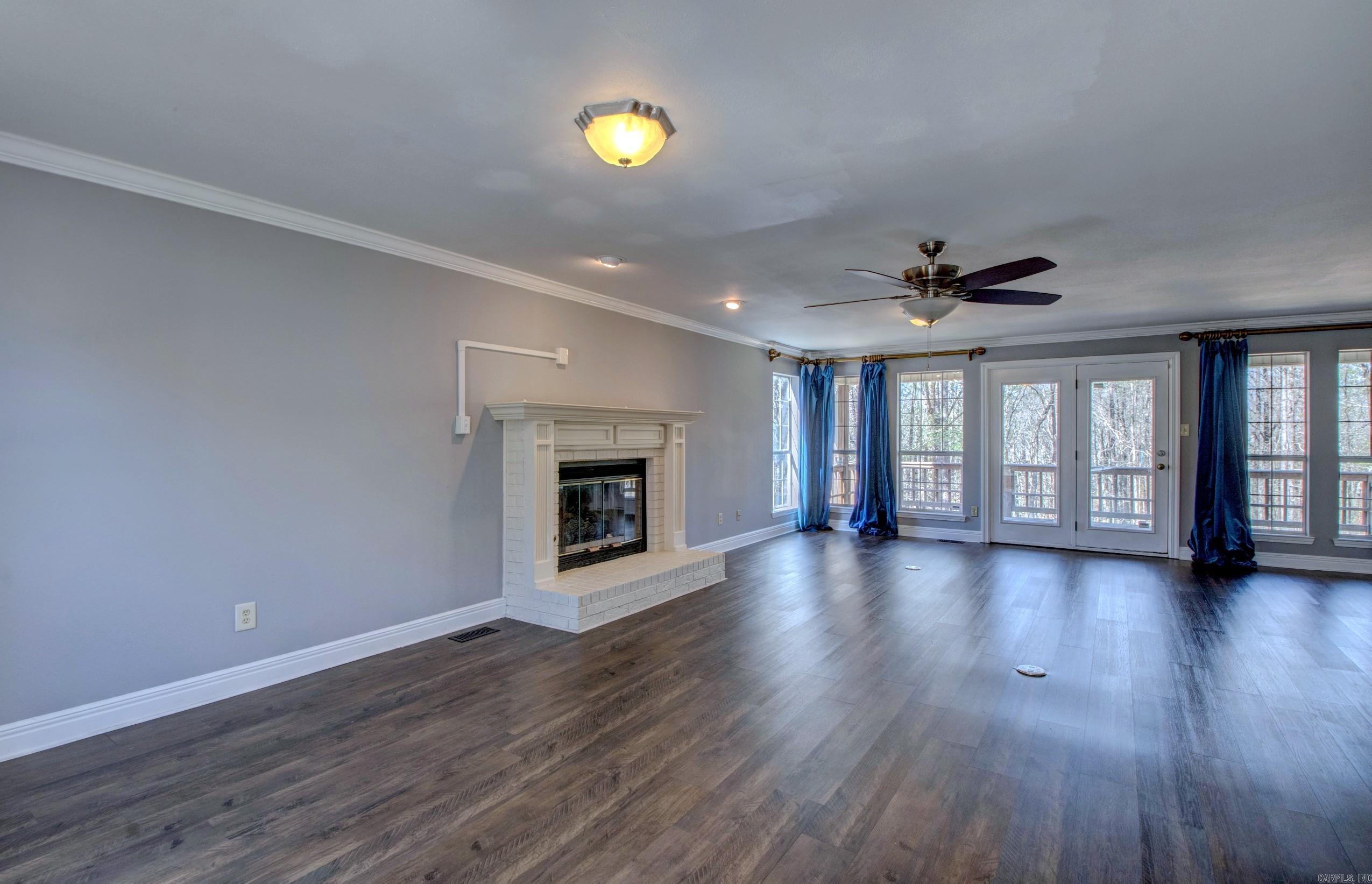 RIVER OAKS - Residential