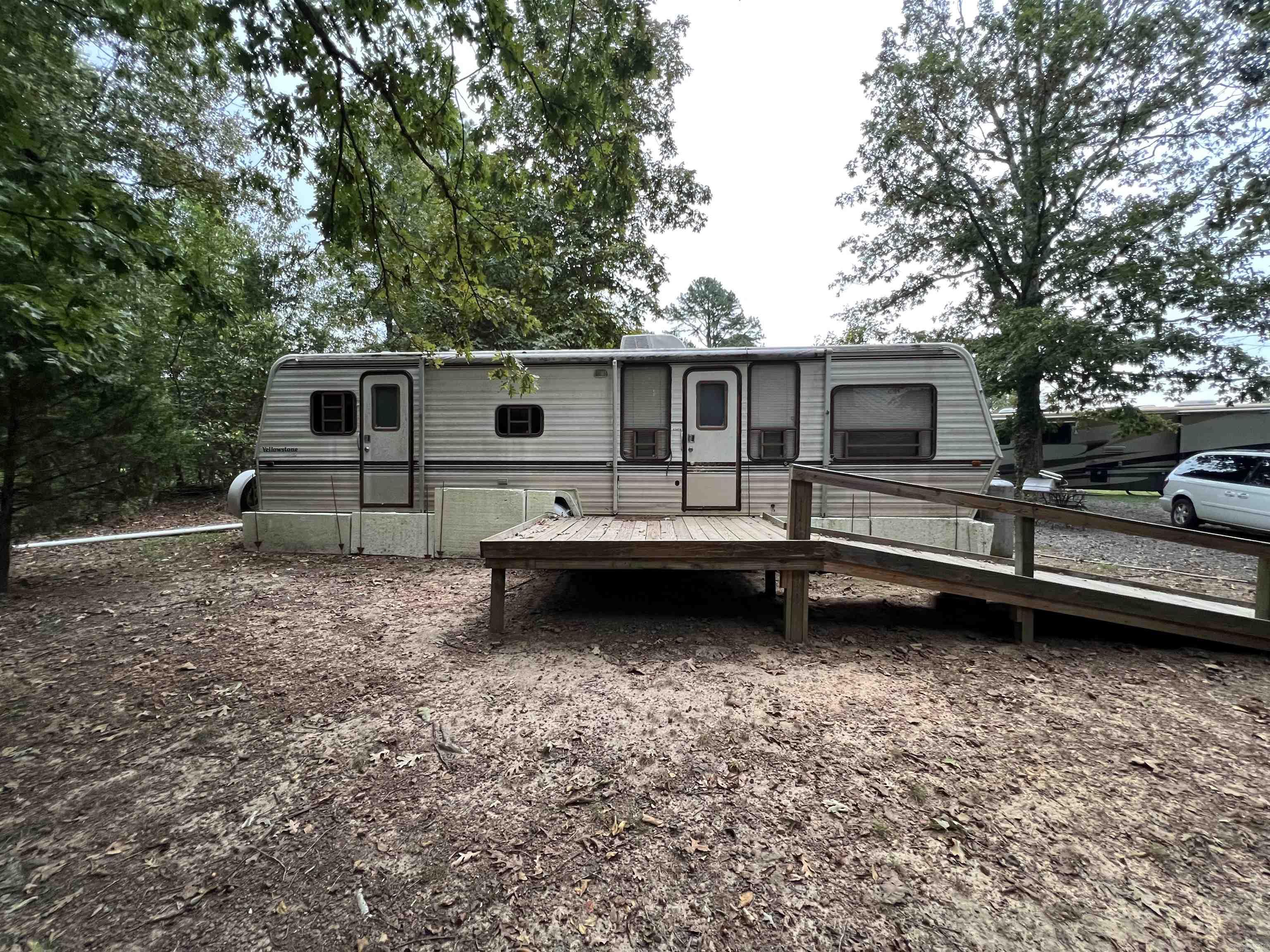 ARKANSAS HGTS - Residential