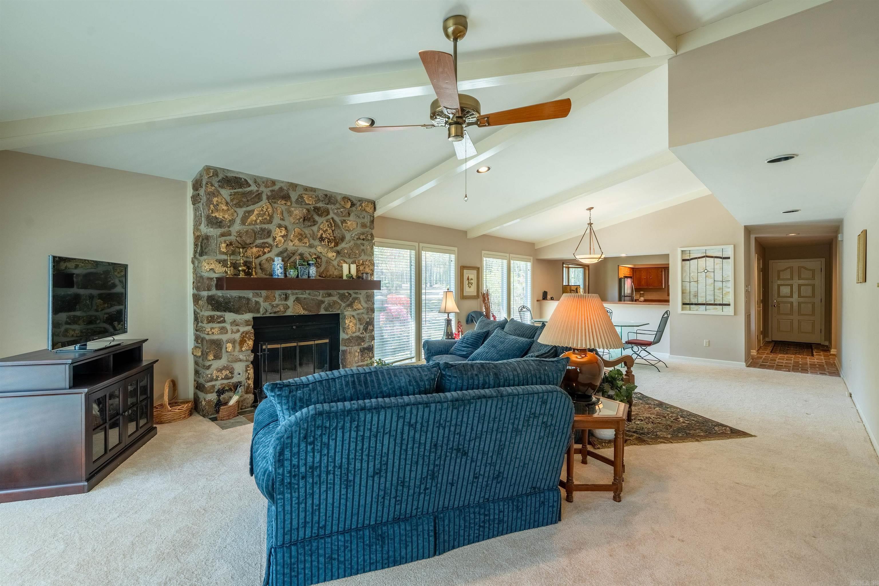 EI: SHADY COVE - Residential