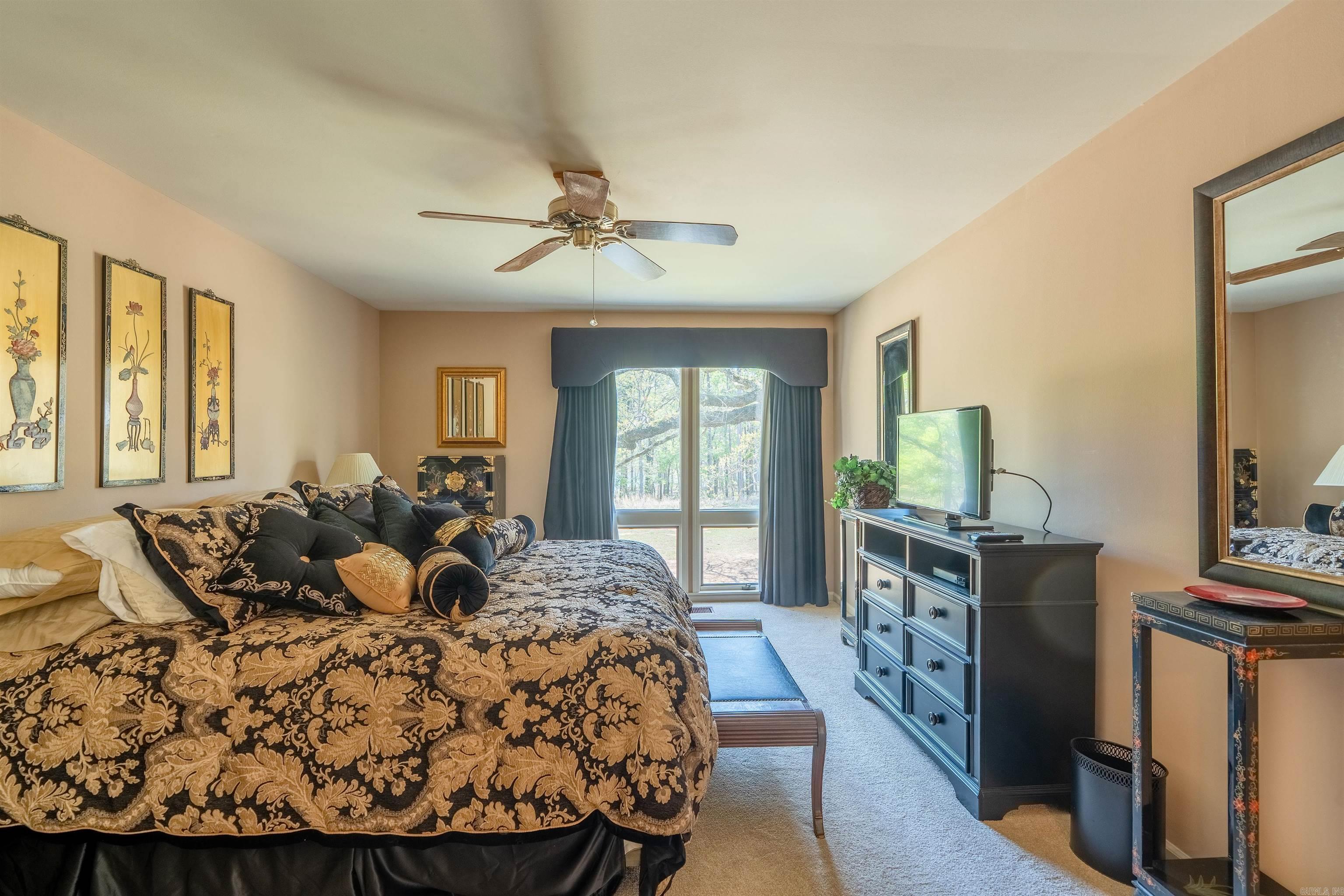 EI: SHADY COVE - Residential